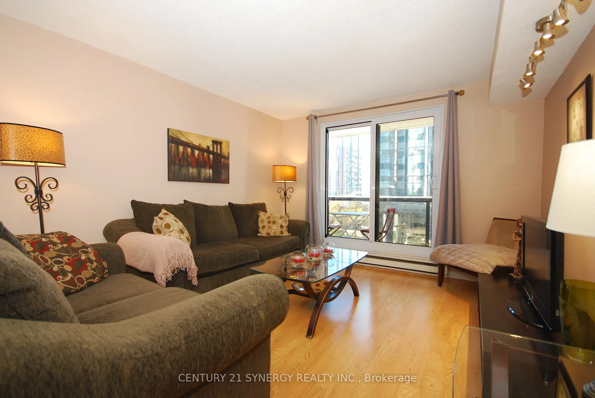 199 Kent Street, #309