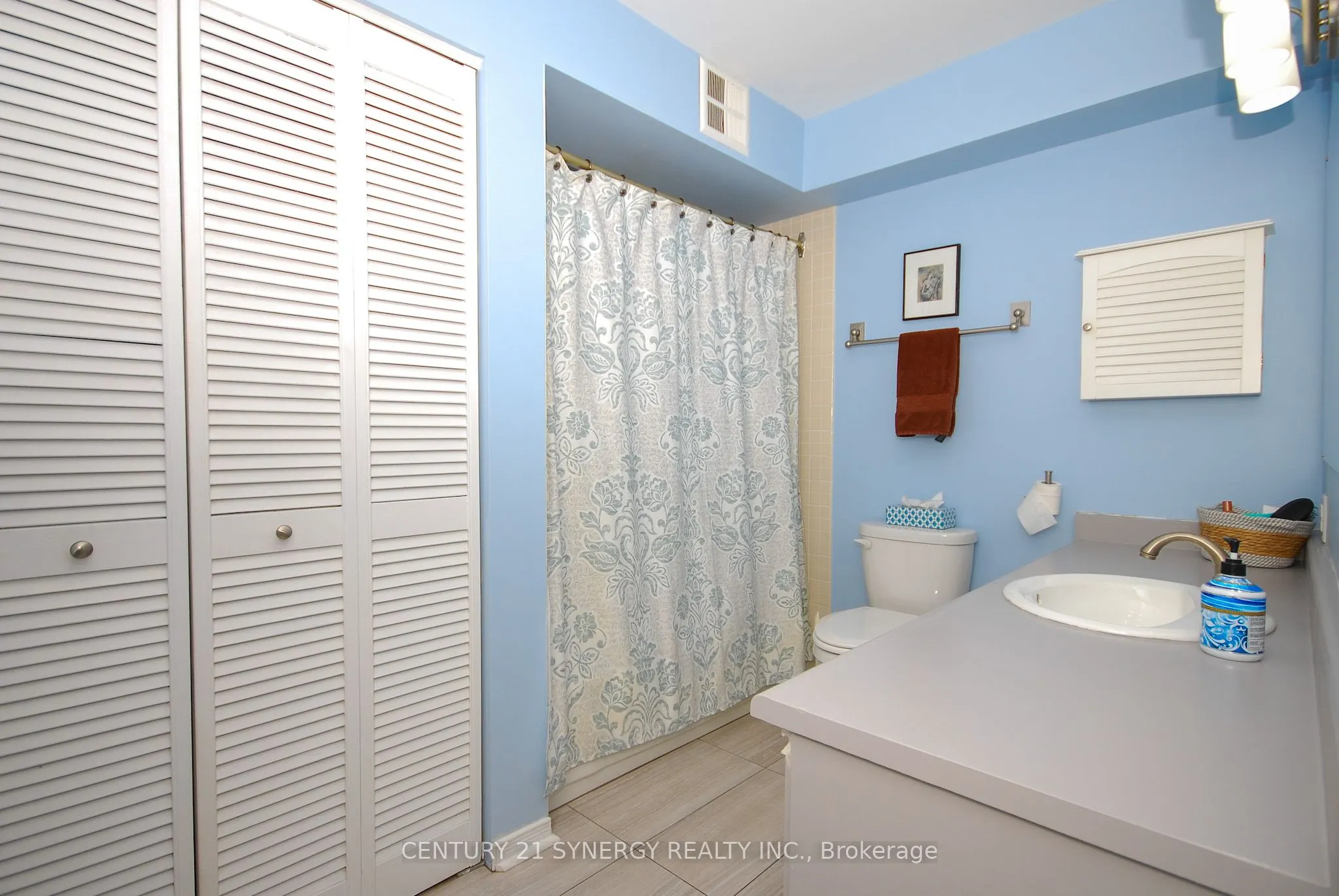 199 Kent Street, #309