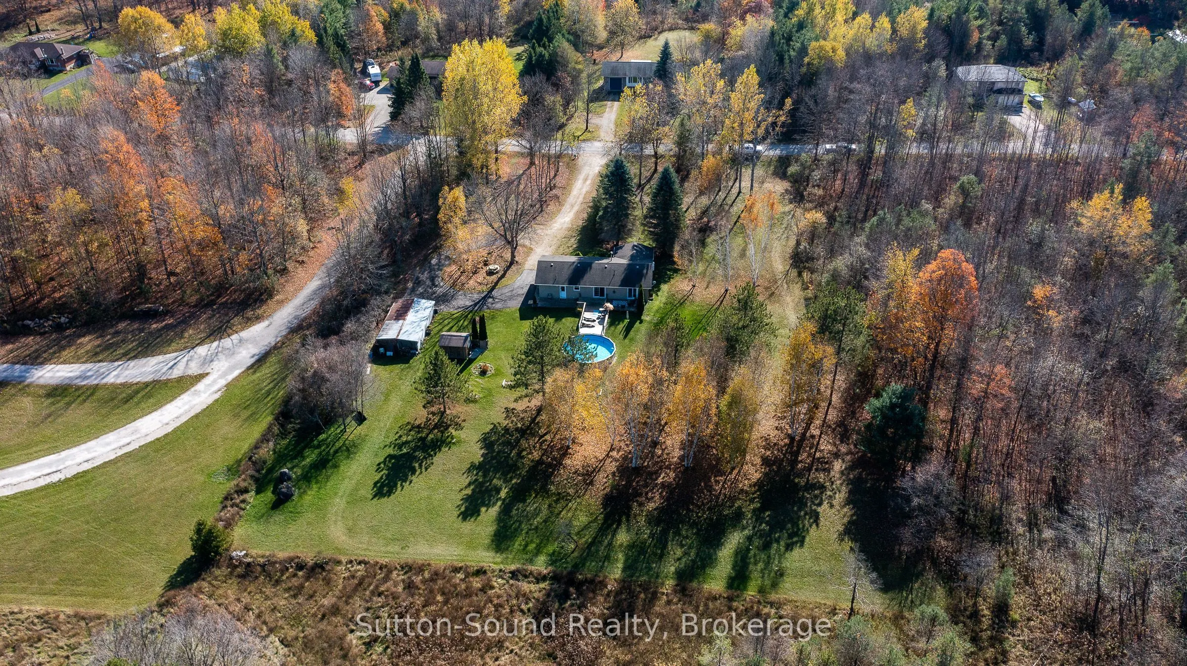 143659 15 Side Road E