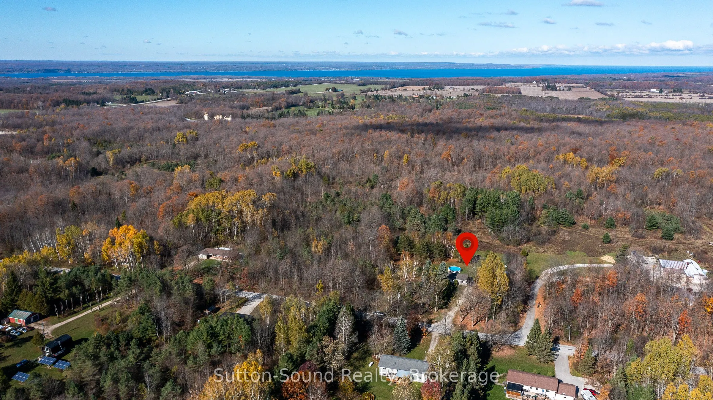 143659 15 Side Road E