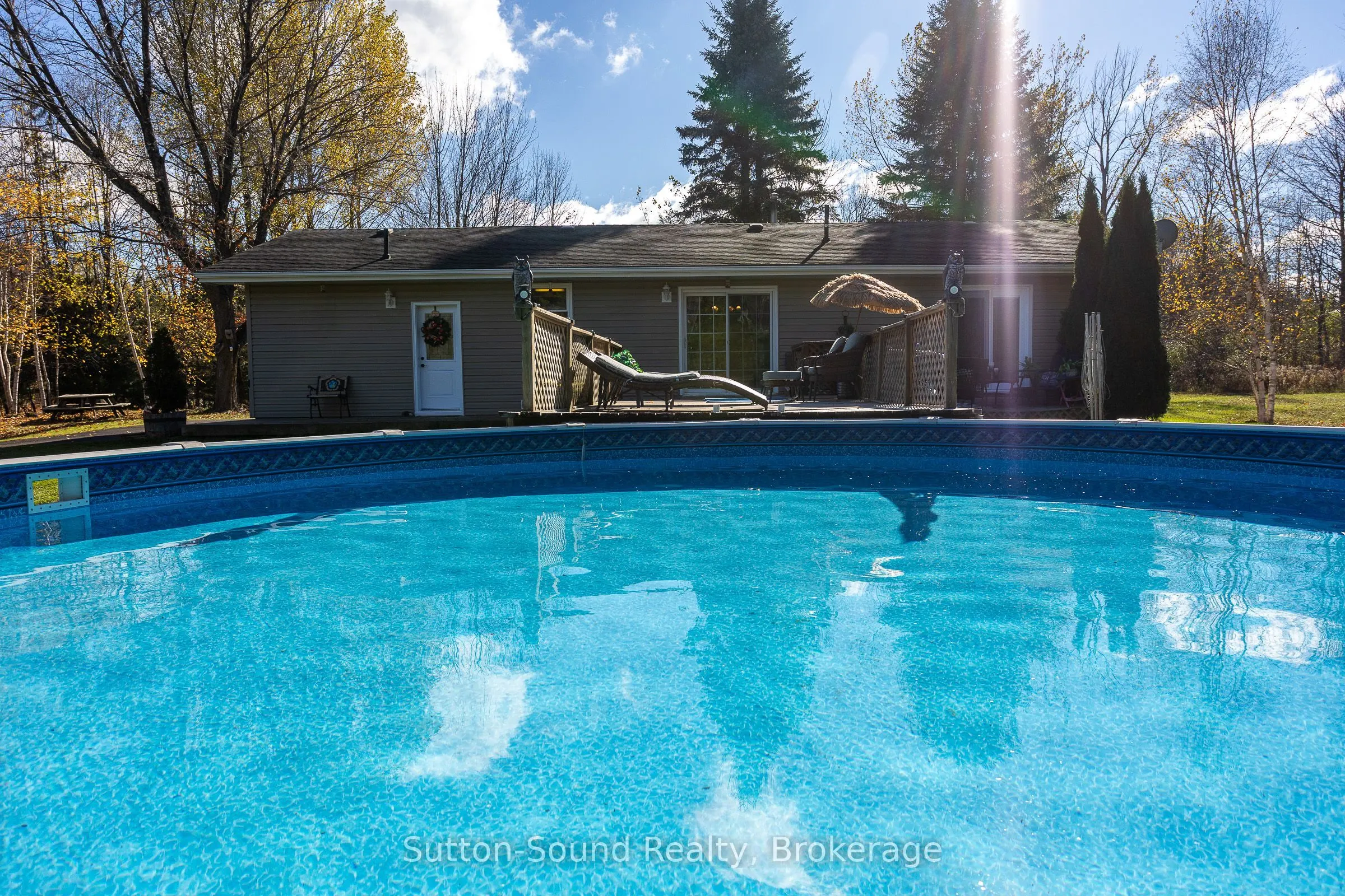 143659 15 Side Road E