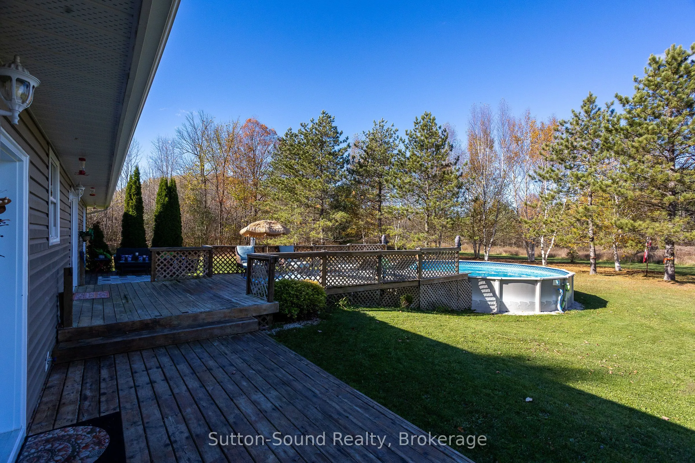 143659 15 Side Road E