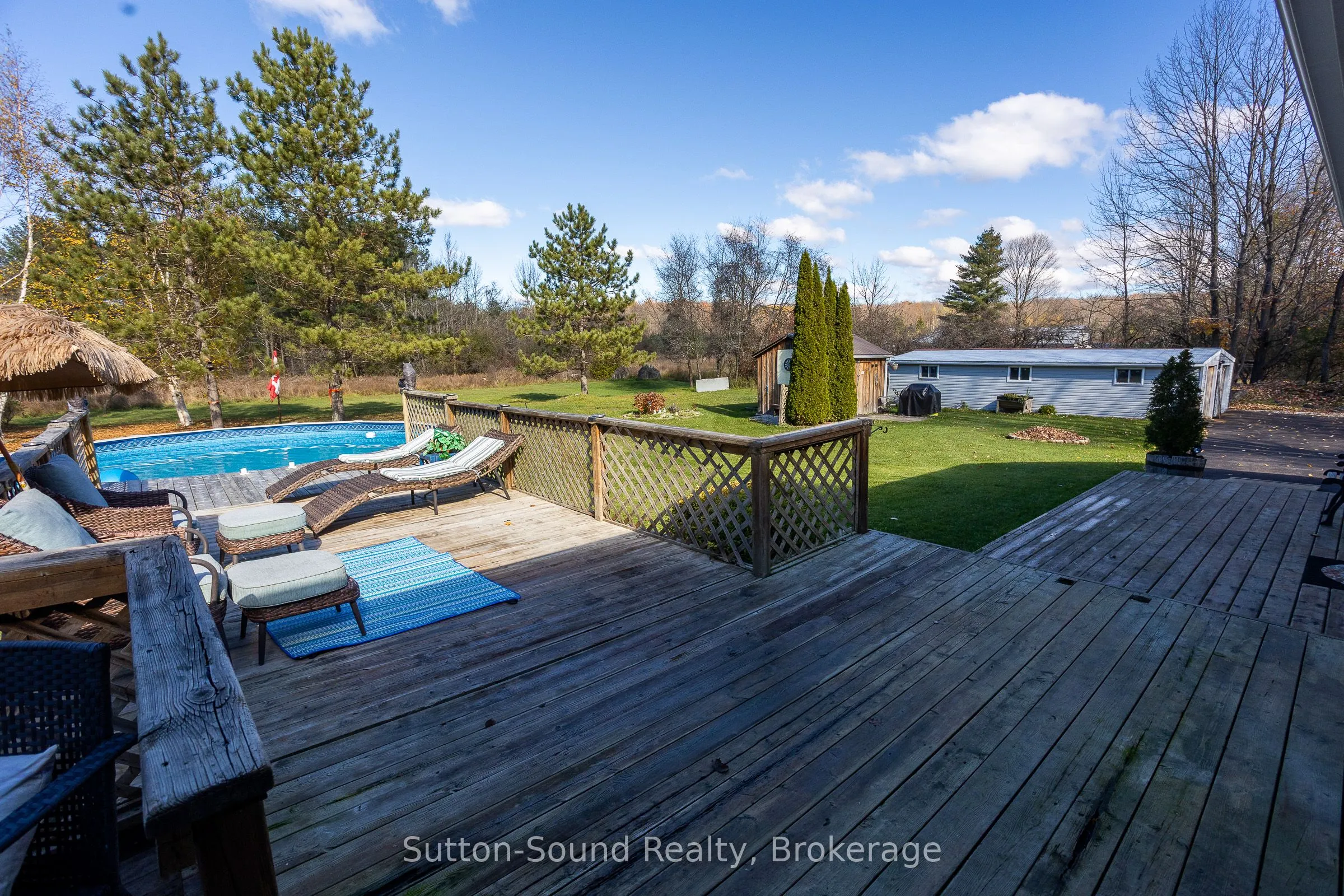 143659 15 Side Road E