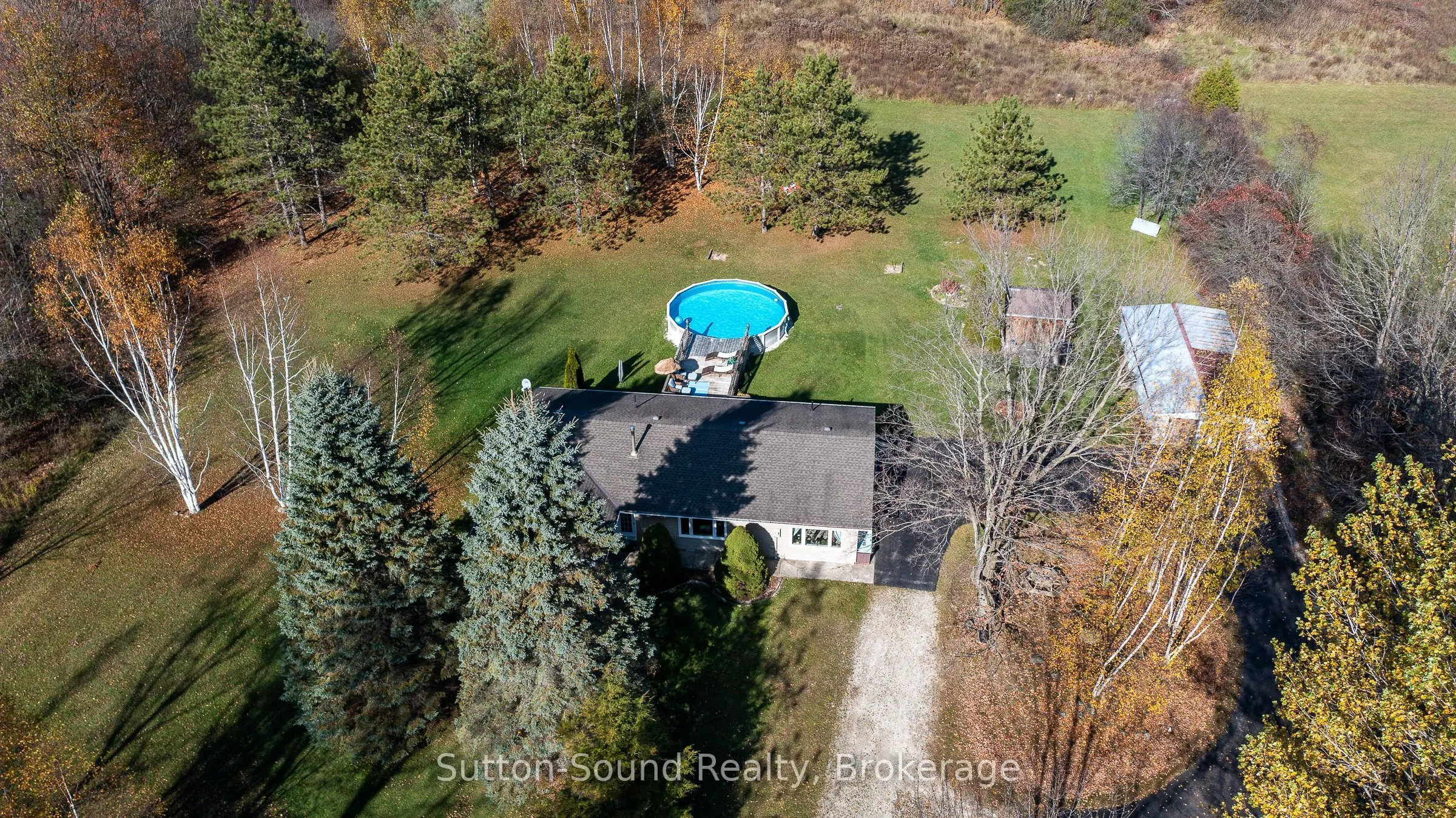 143659 15 Side Road E