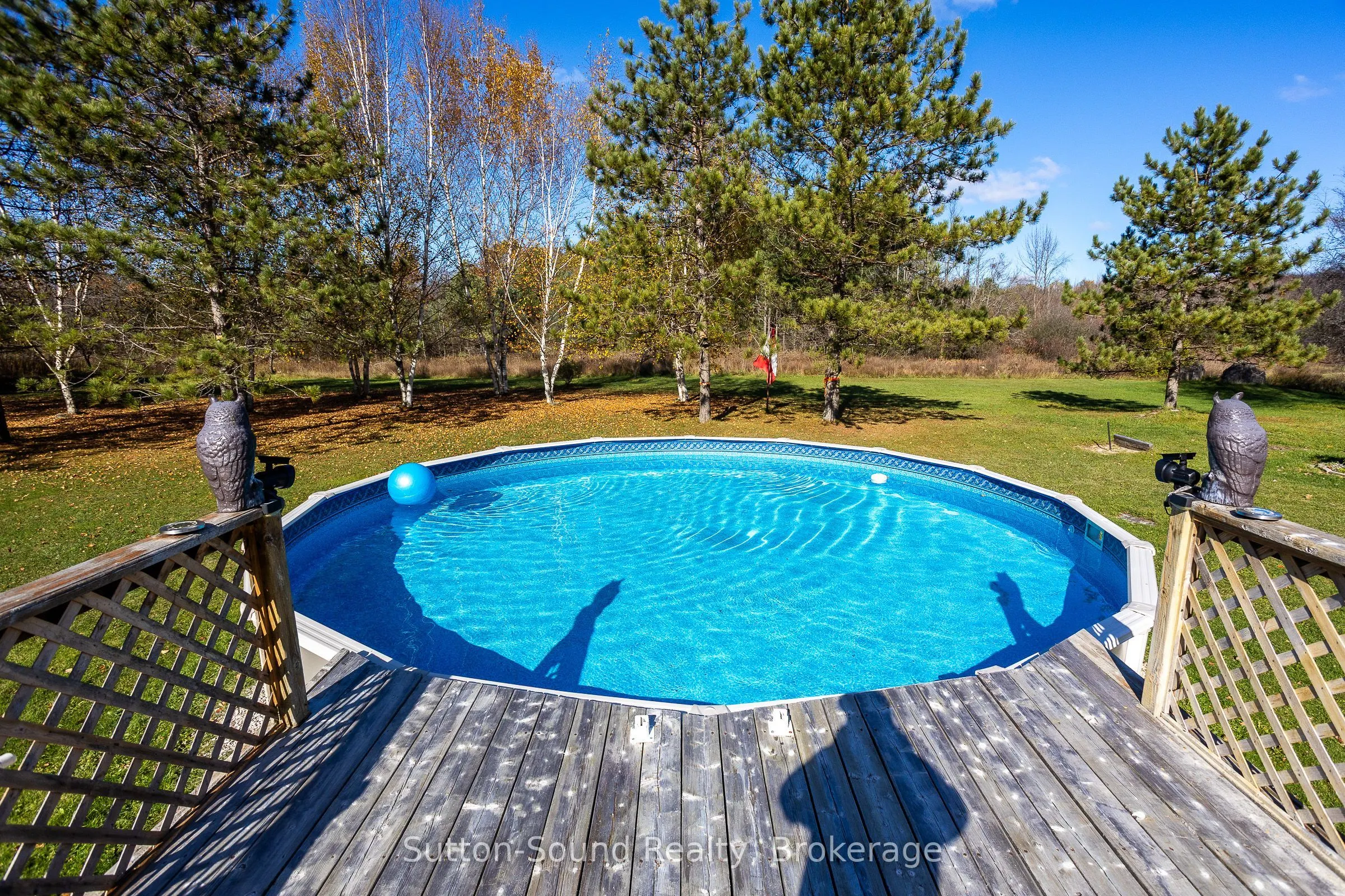 143659 15 Side Road E