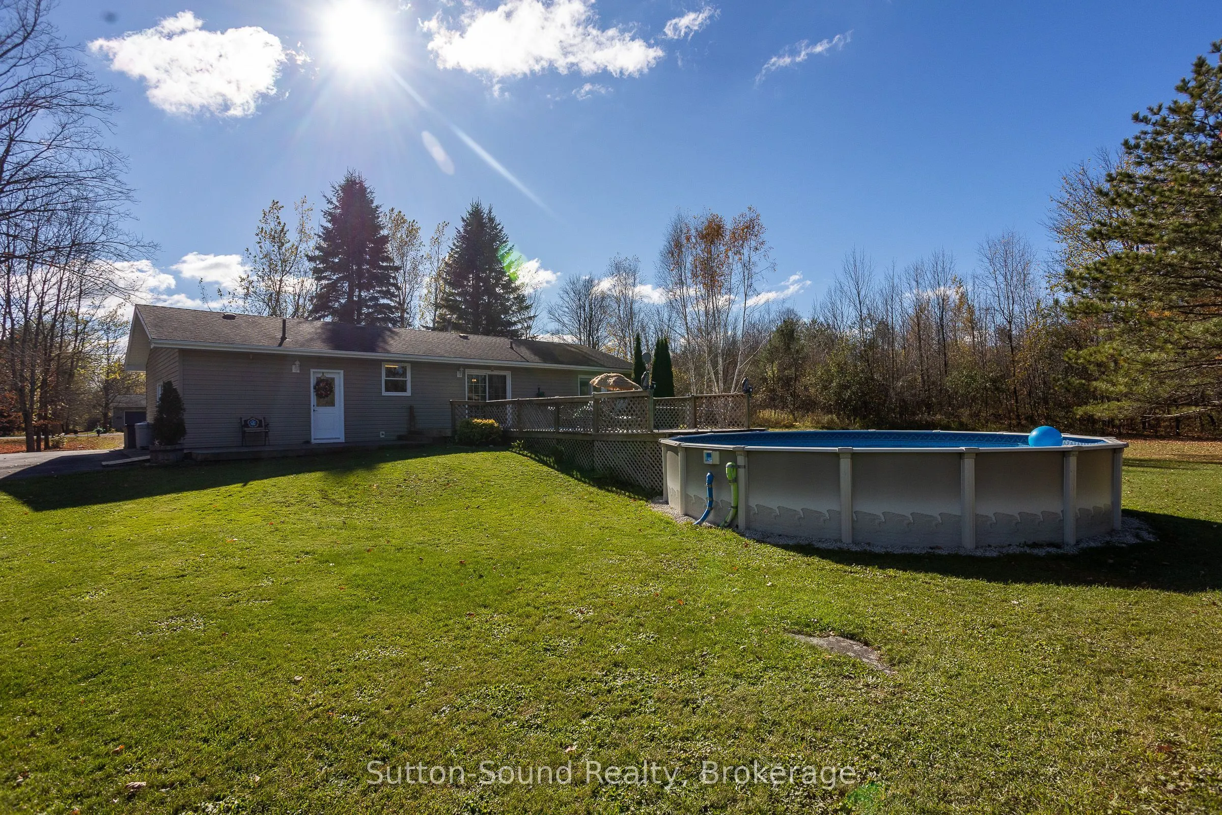 143659 15 Side Road E