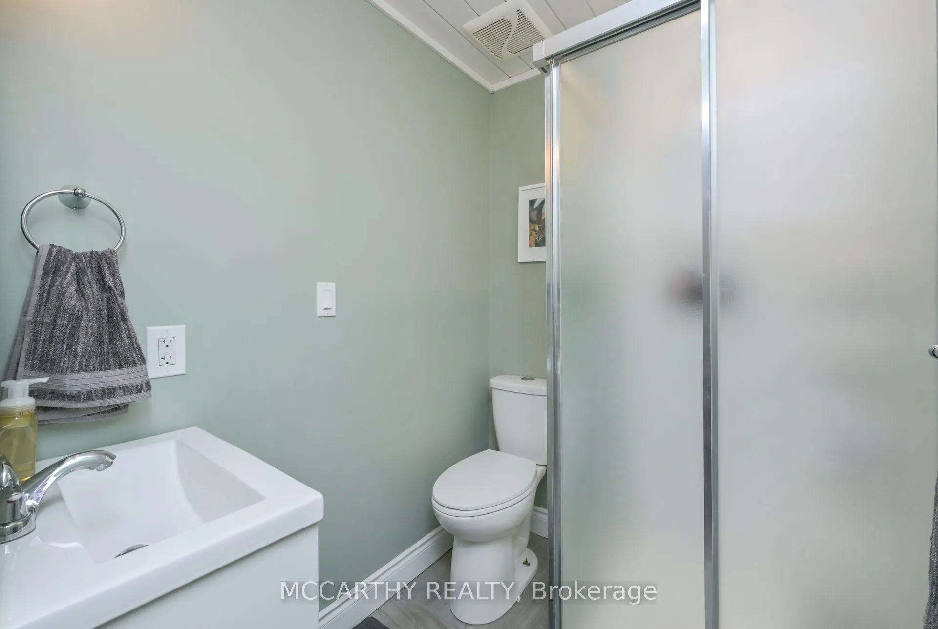 681141 260 Side Road