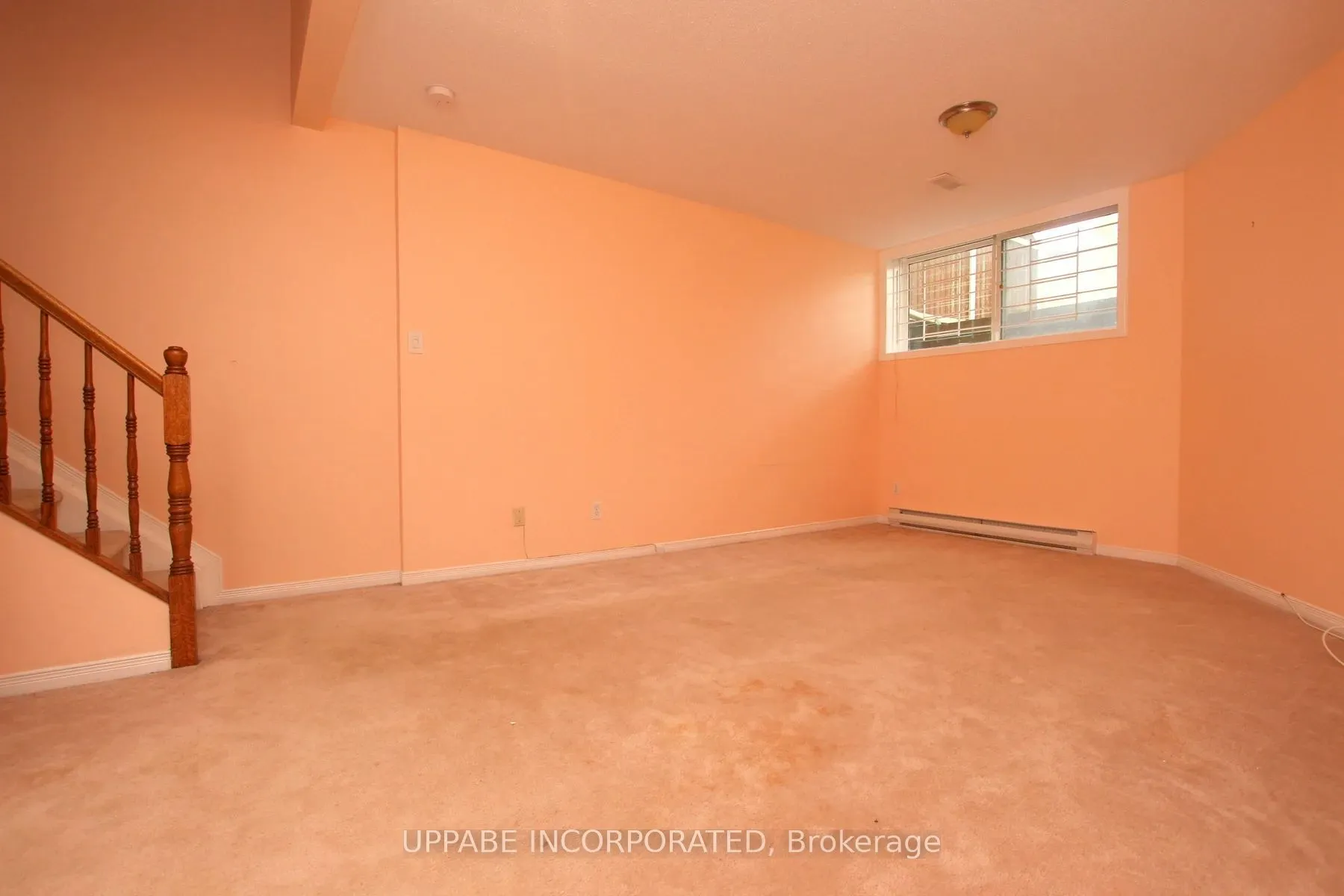 6075 Pineglade Crescent