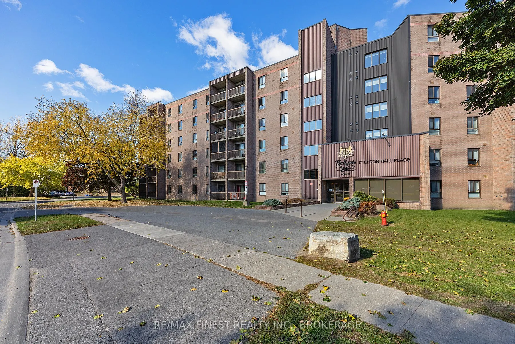 17 Eldon Hall Place, #104