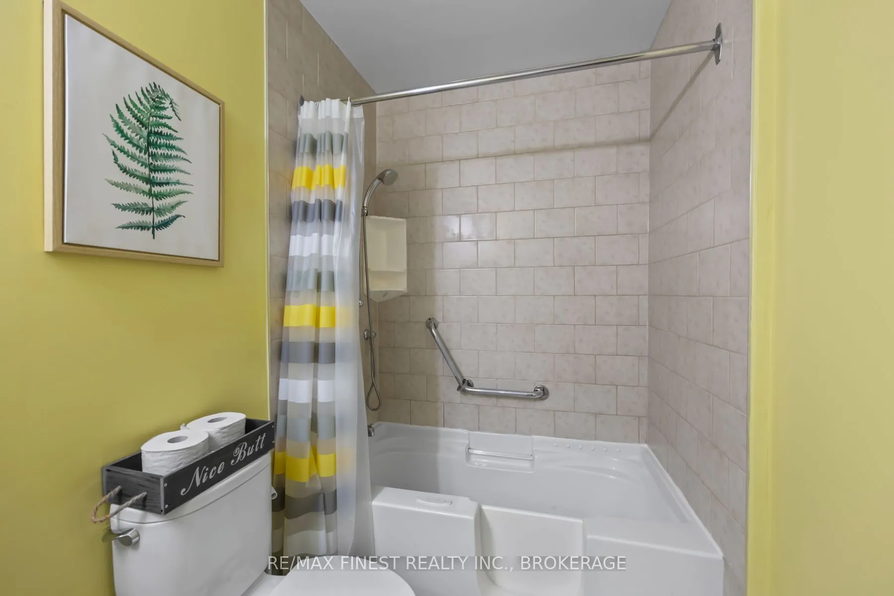 17 Eldon Hall Place, #104