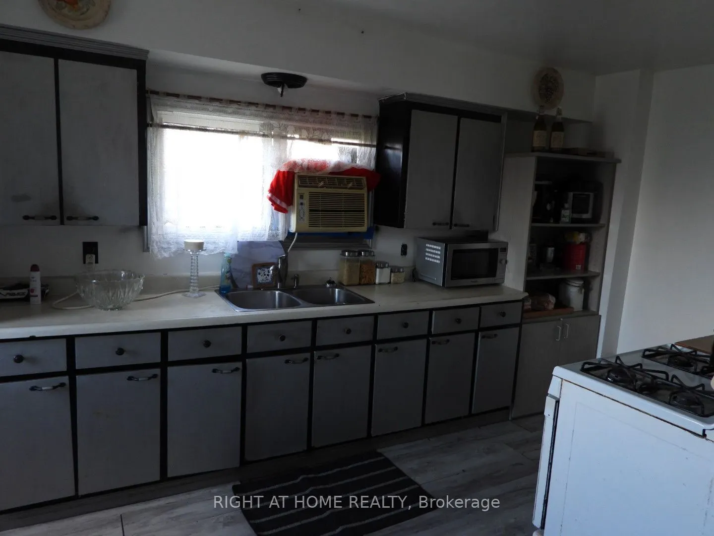 665 Port Maitland Road