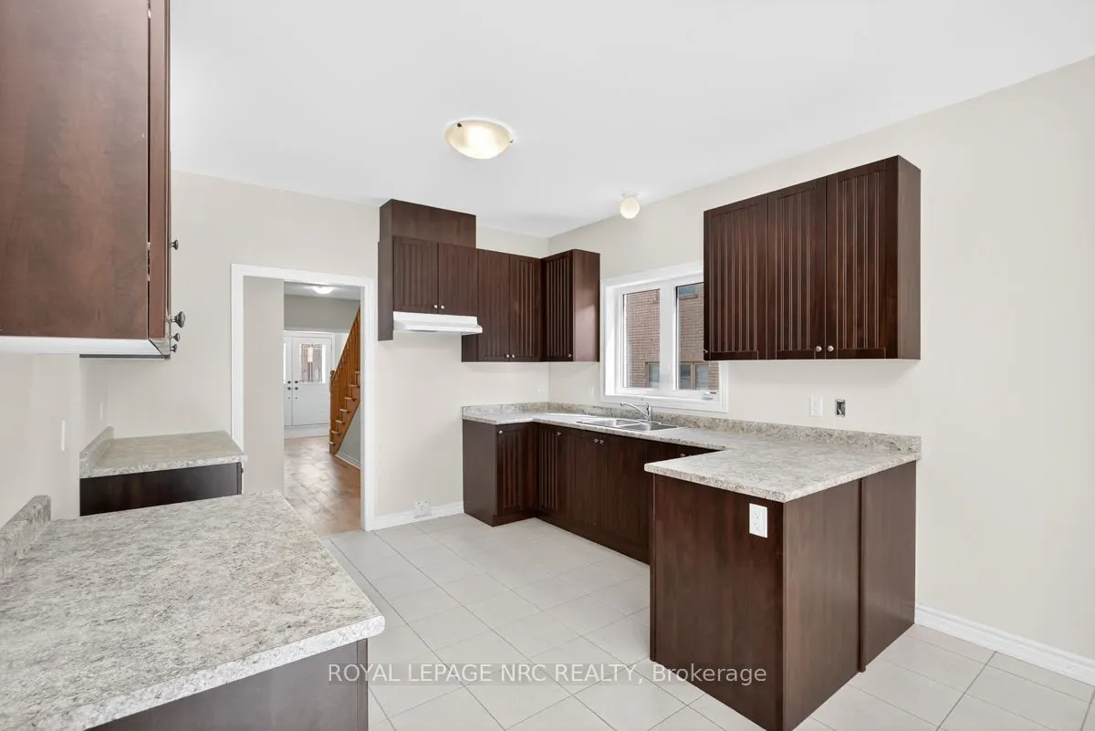 49 HUNTSWORTH Avenue