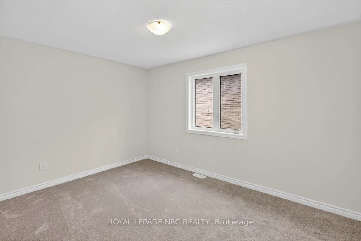 49 HUNTSWORTH Avenue