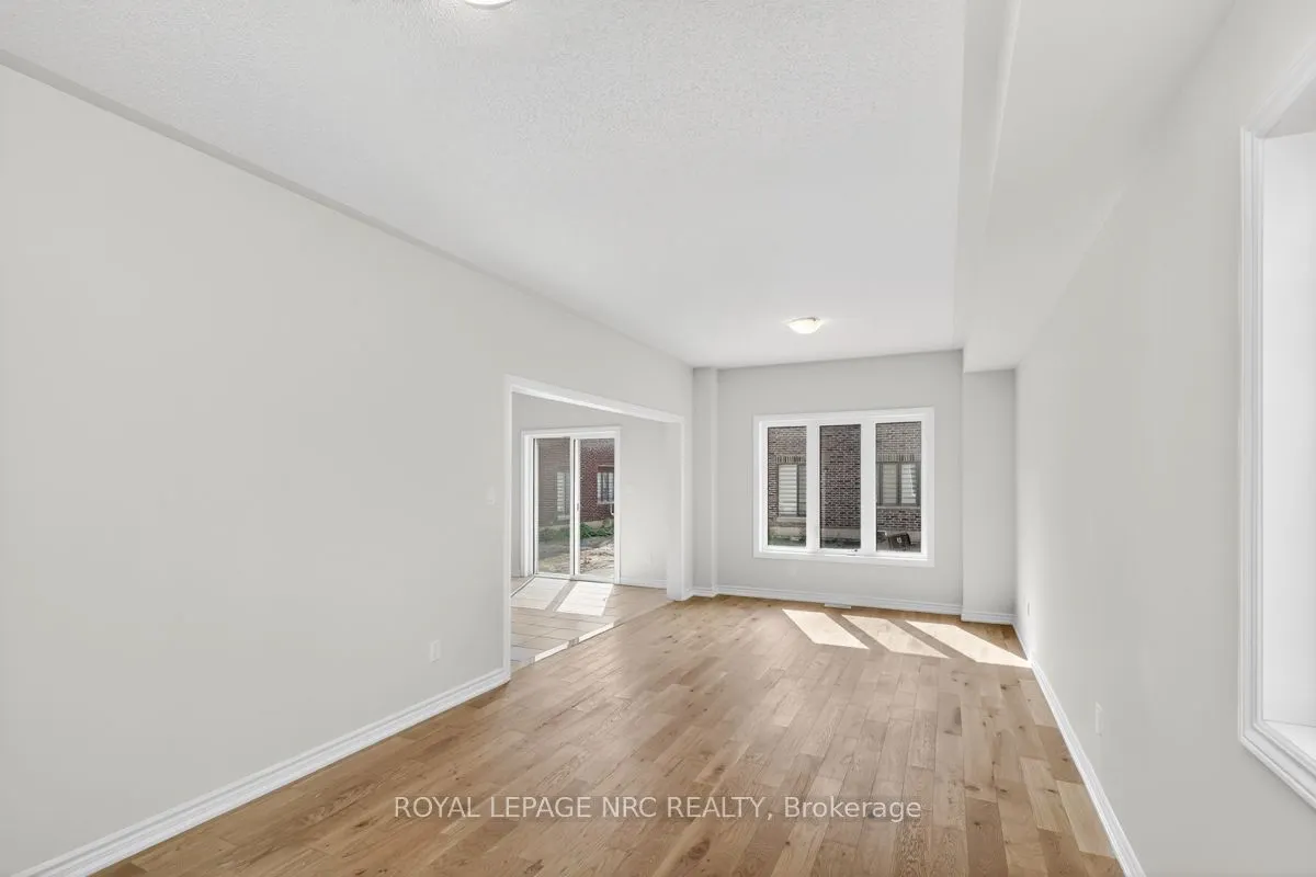 49 HUNTSWORTH Avenue