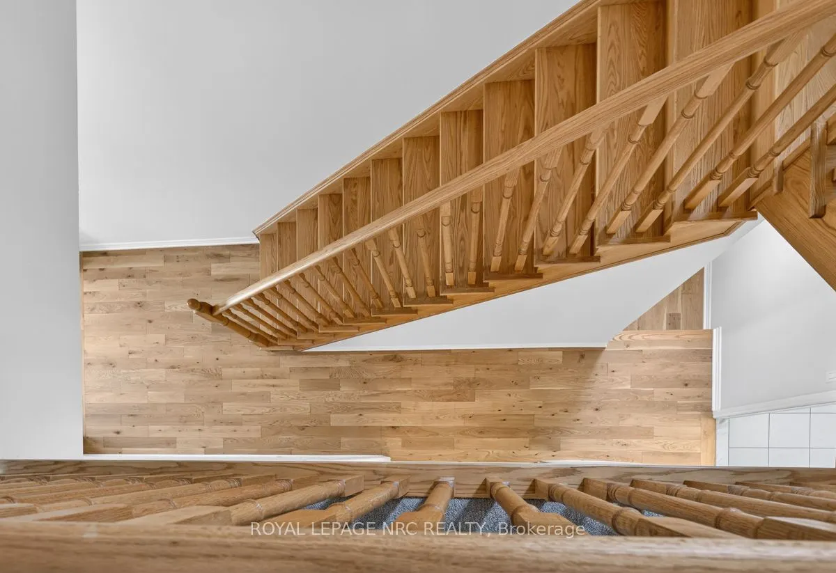 49 HUNTSWORTH Avenue