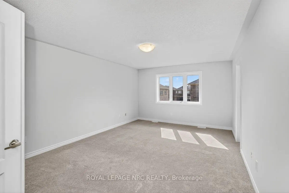 49 HUNTSWORTH Avenue