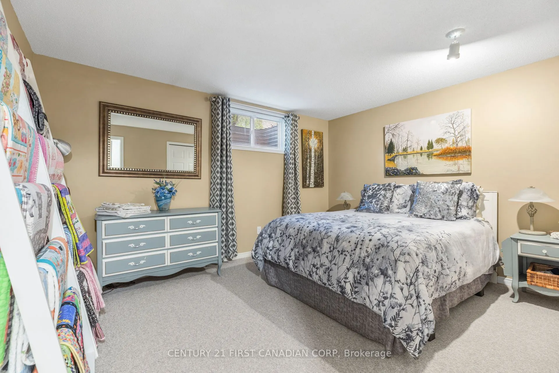 205 North Centre Road, #1