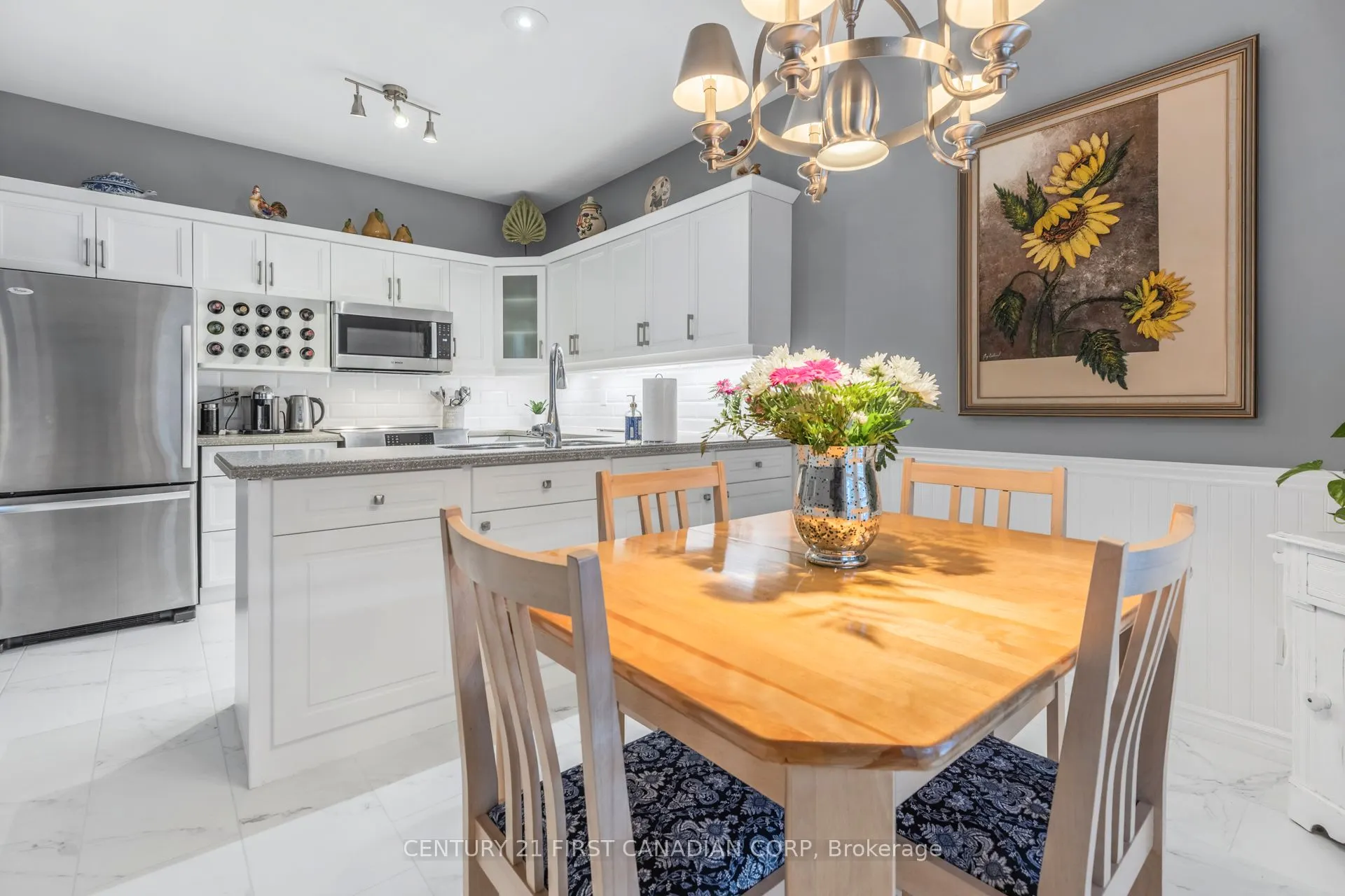 205 North Centre Road, #1