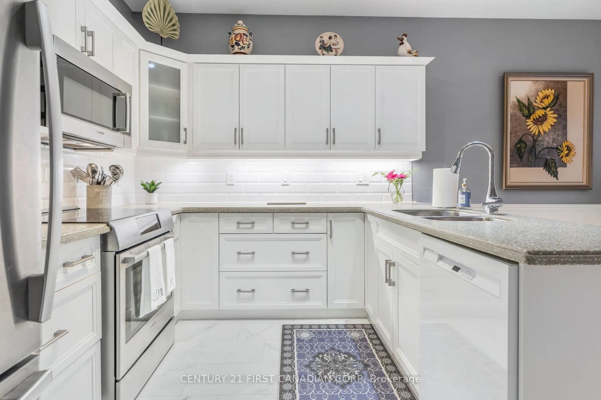 205 North Centre Road, #1