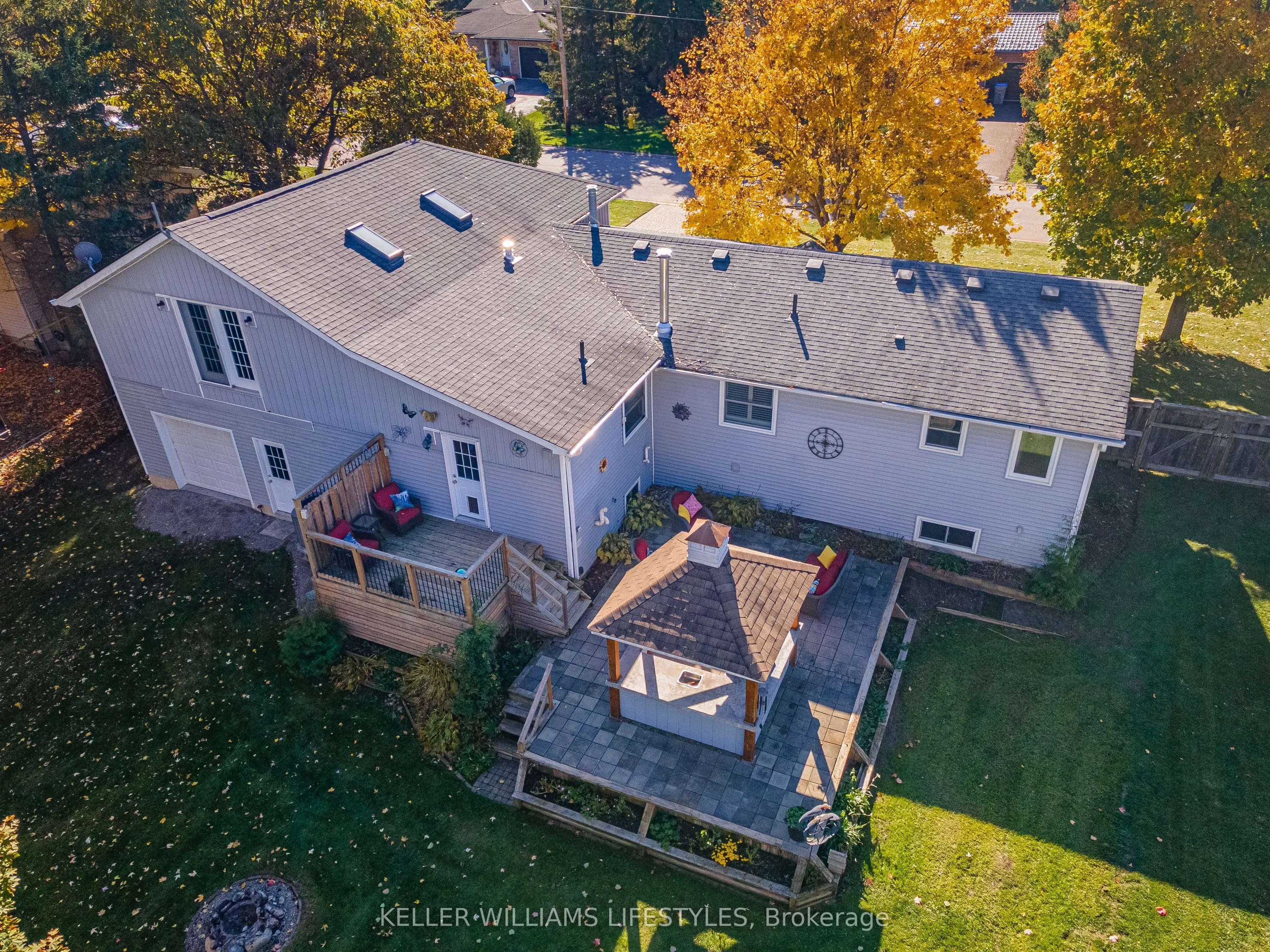 11 Hawthorn Crescent