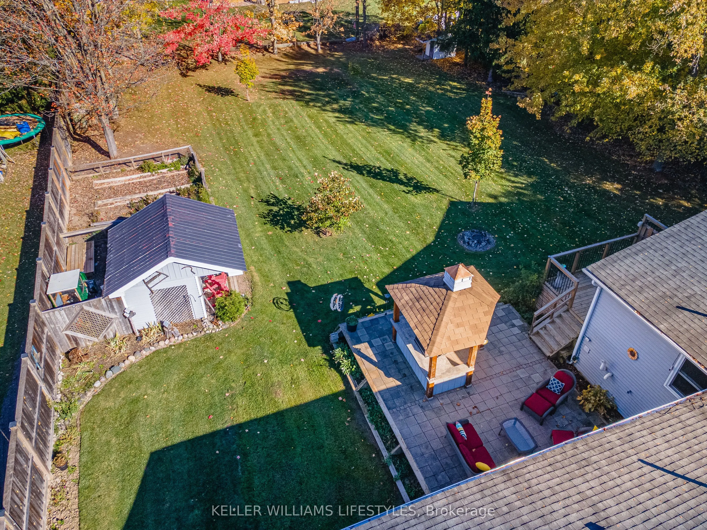 11 Hawthorn Crescent