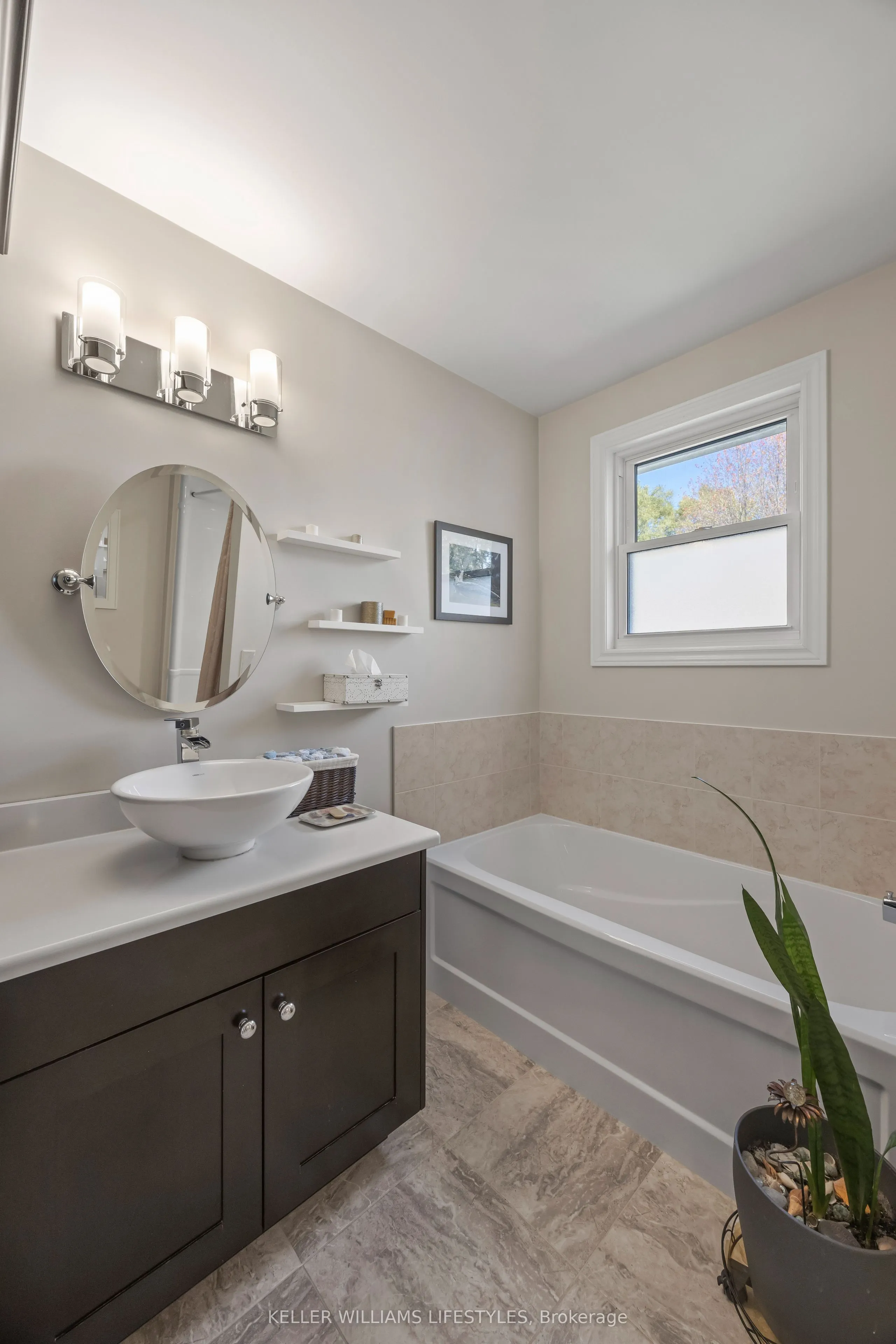 11 Hawthorn Crescent