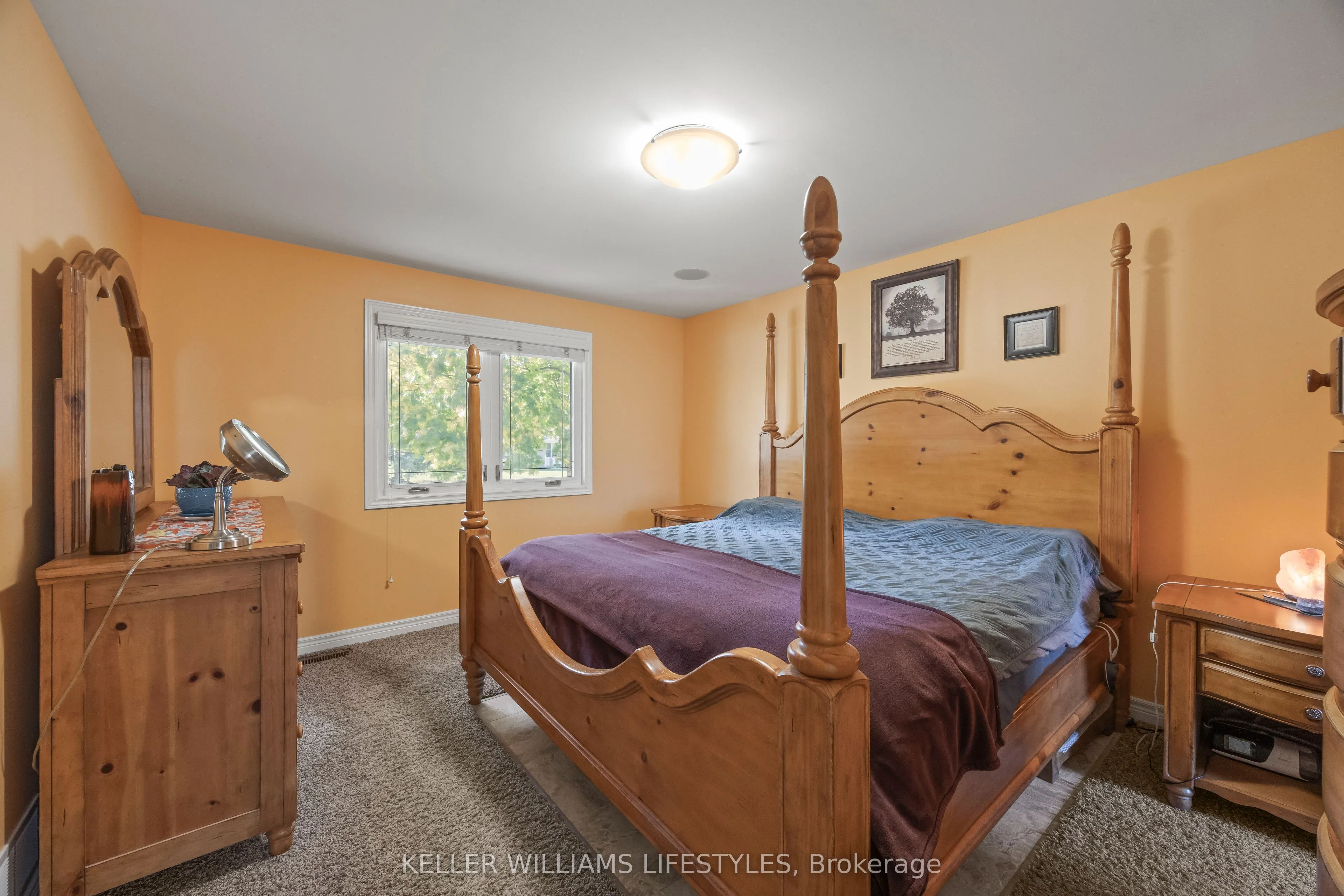 11 Hawthorn Crescent