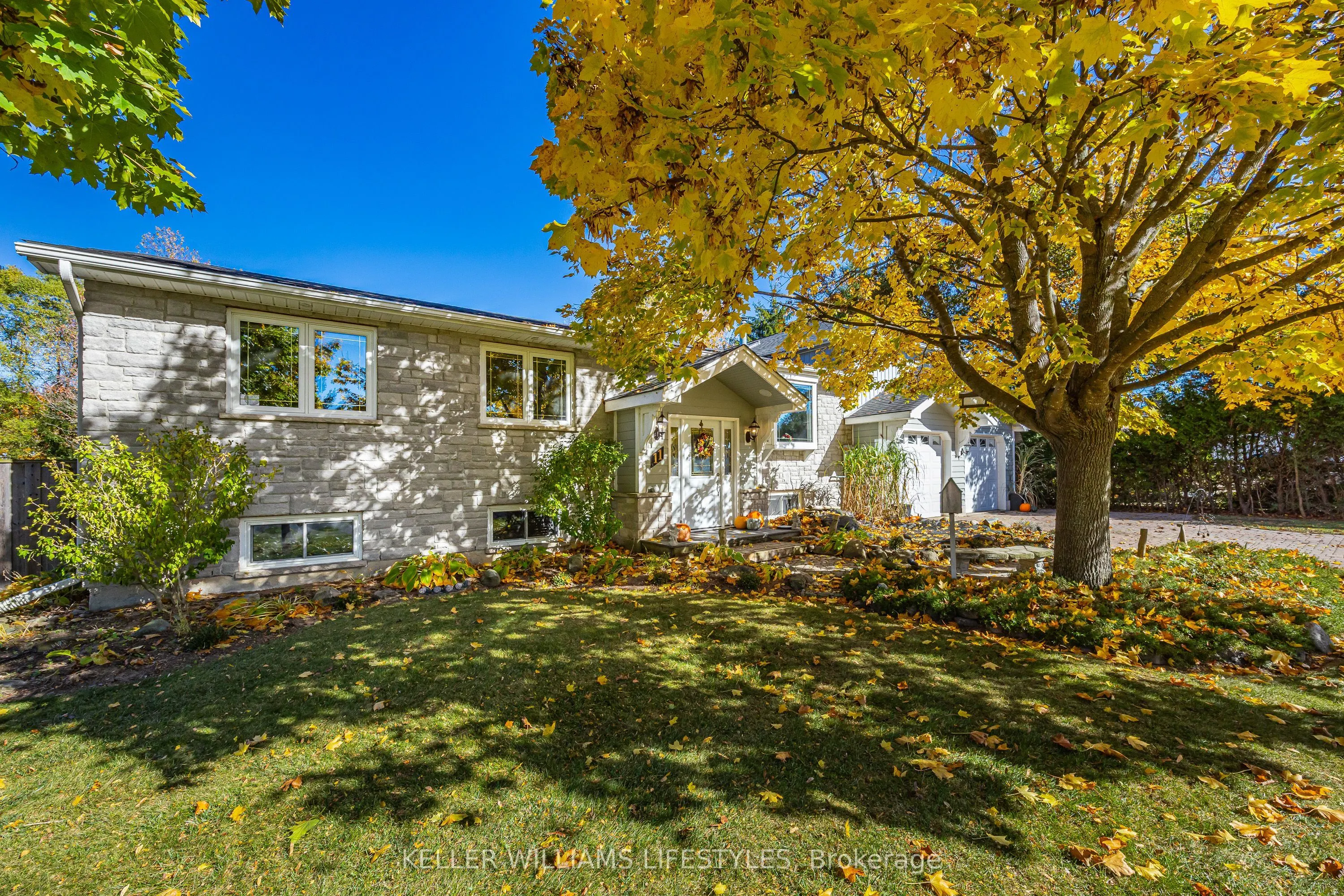 11 Hawthorn Crescent