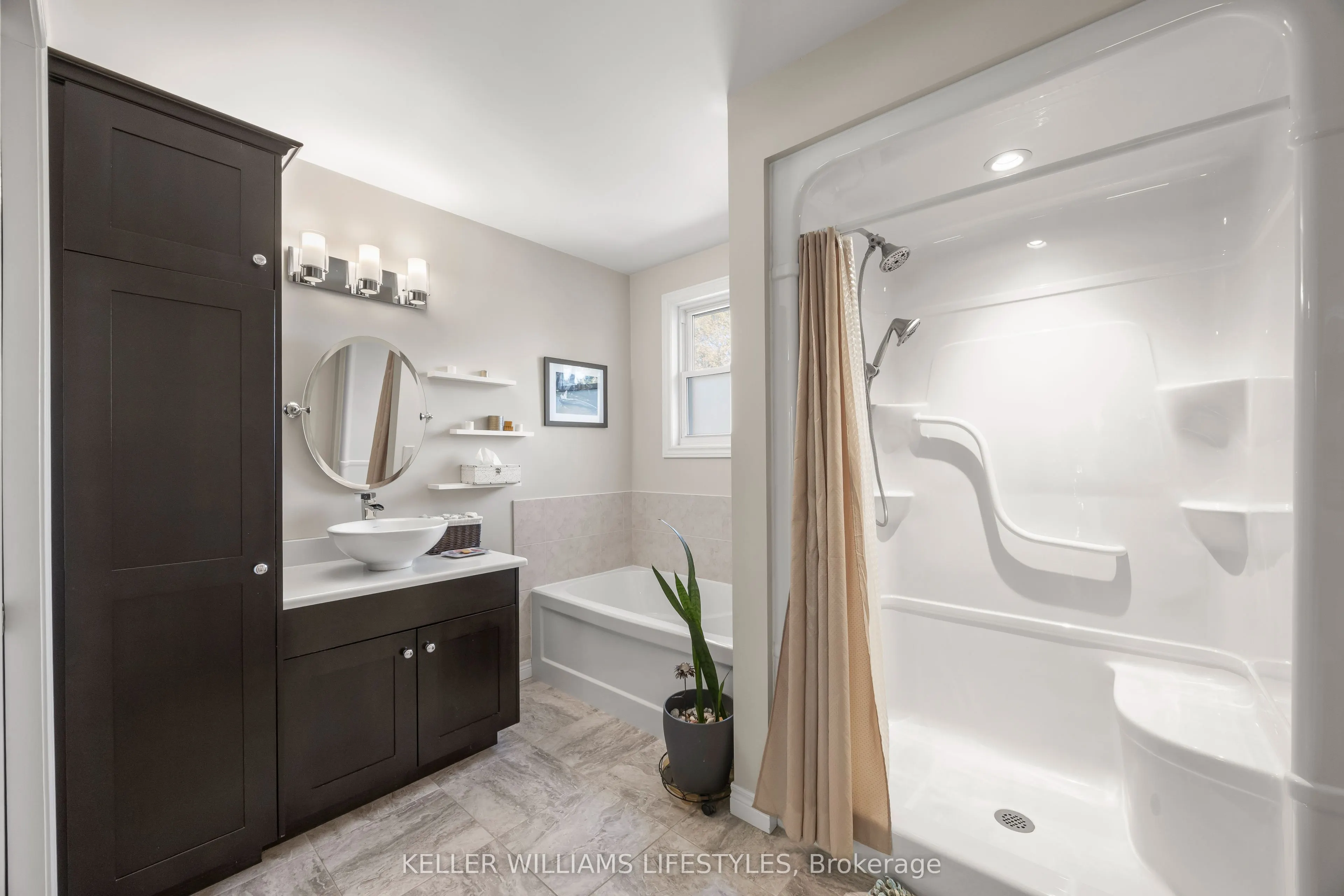 11 Hawthorn Crescent