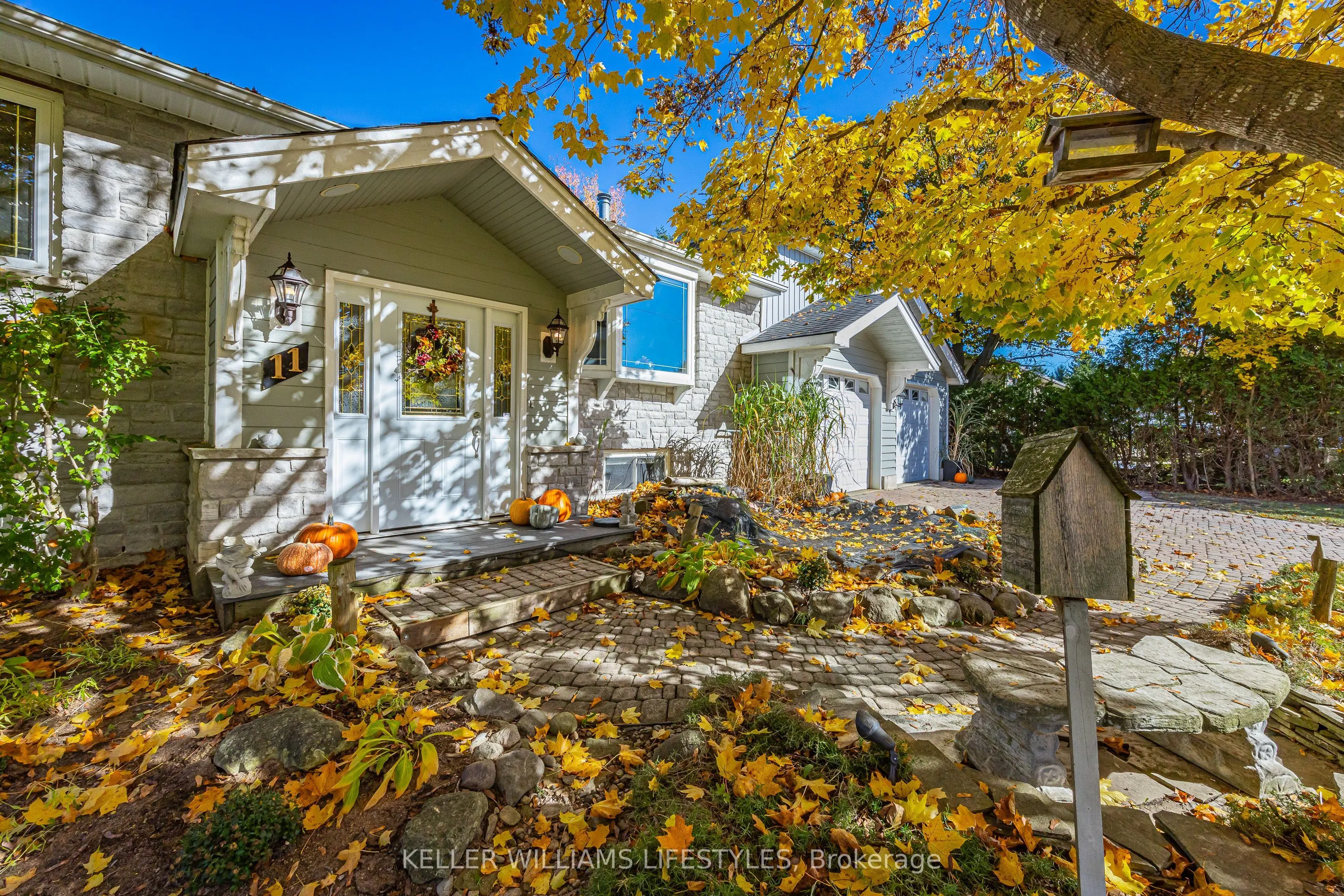 11 Hawthorn Crescent