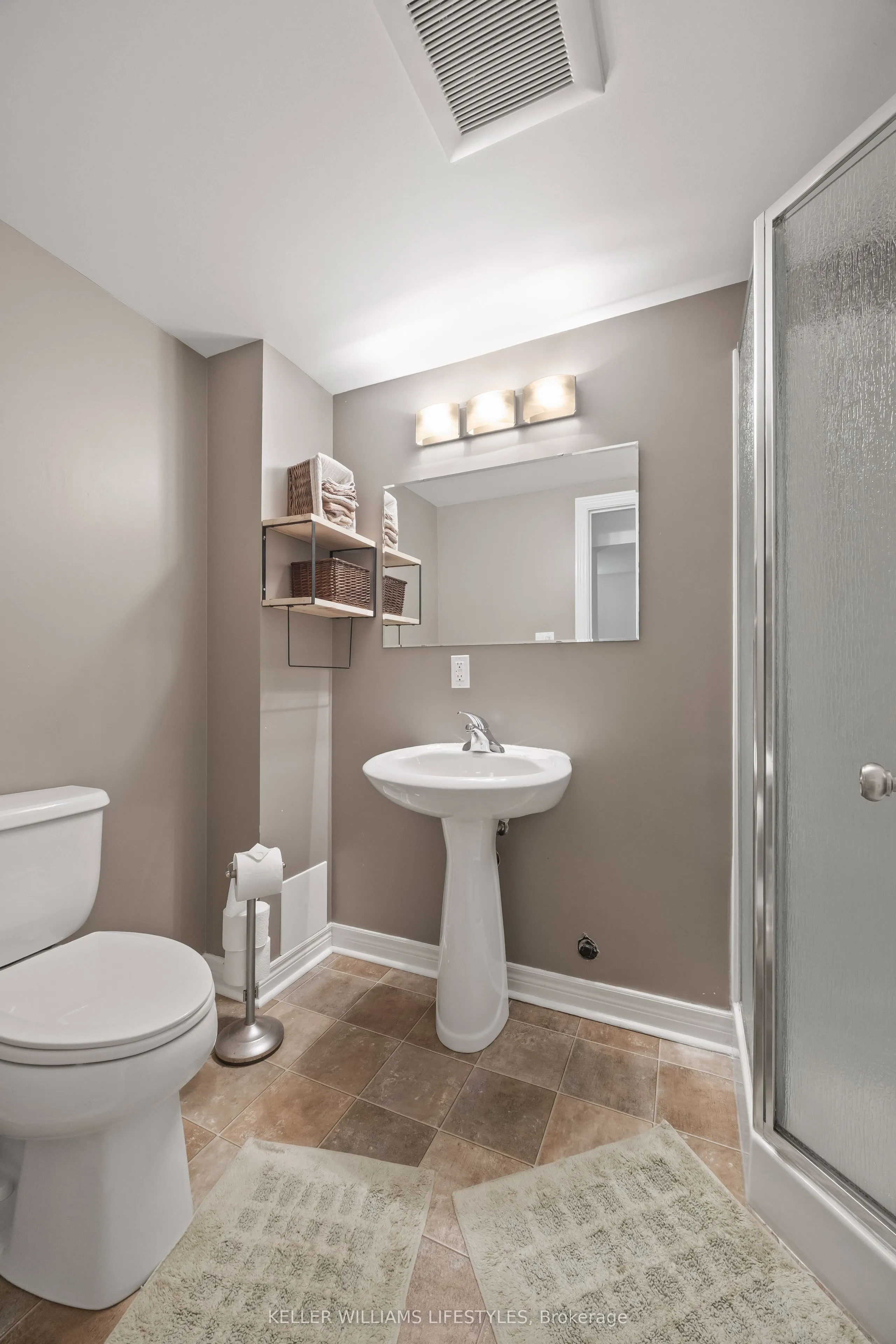 11 Hawthorn Crescent