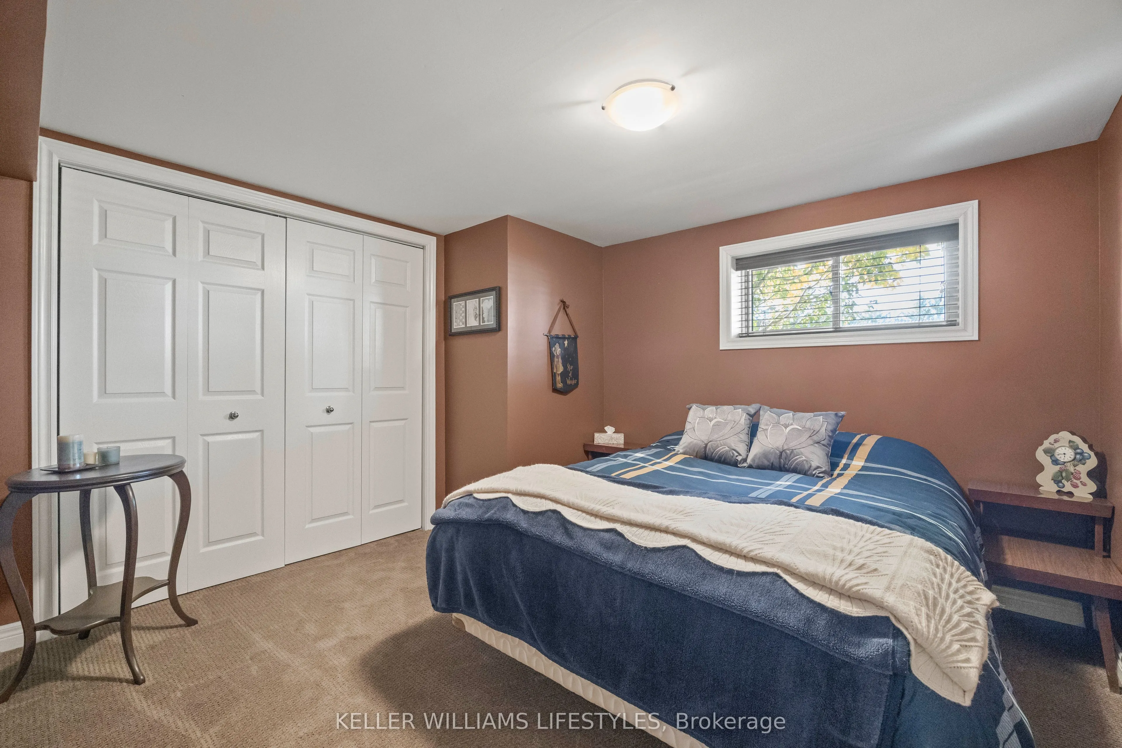 11 Hawthorn Crescent