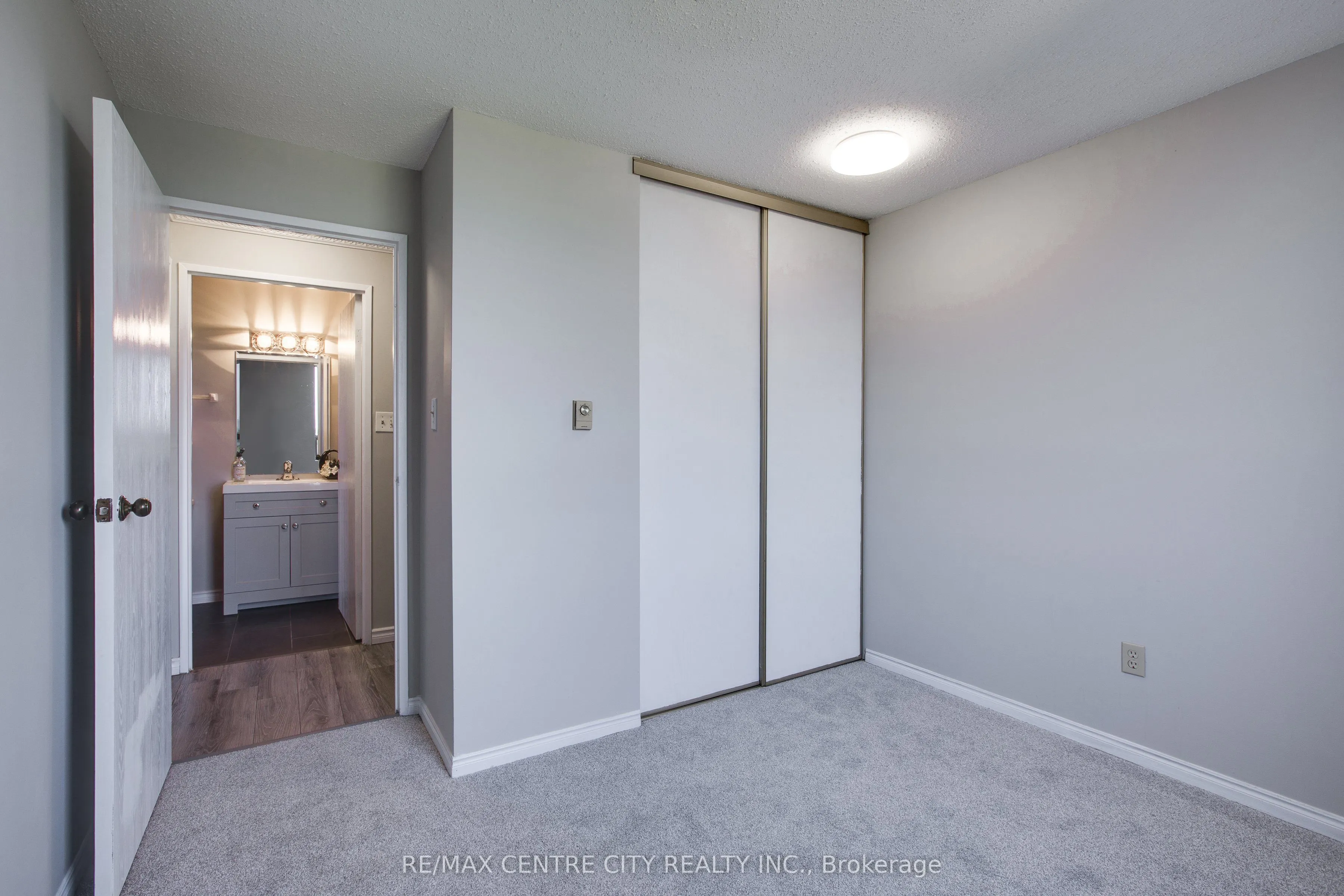 45 Pond Mills Road, #812