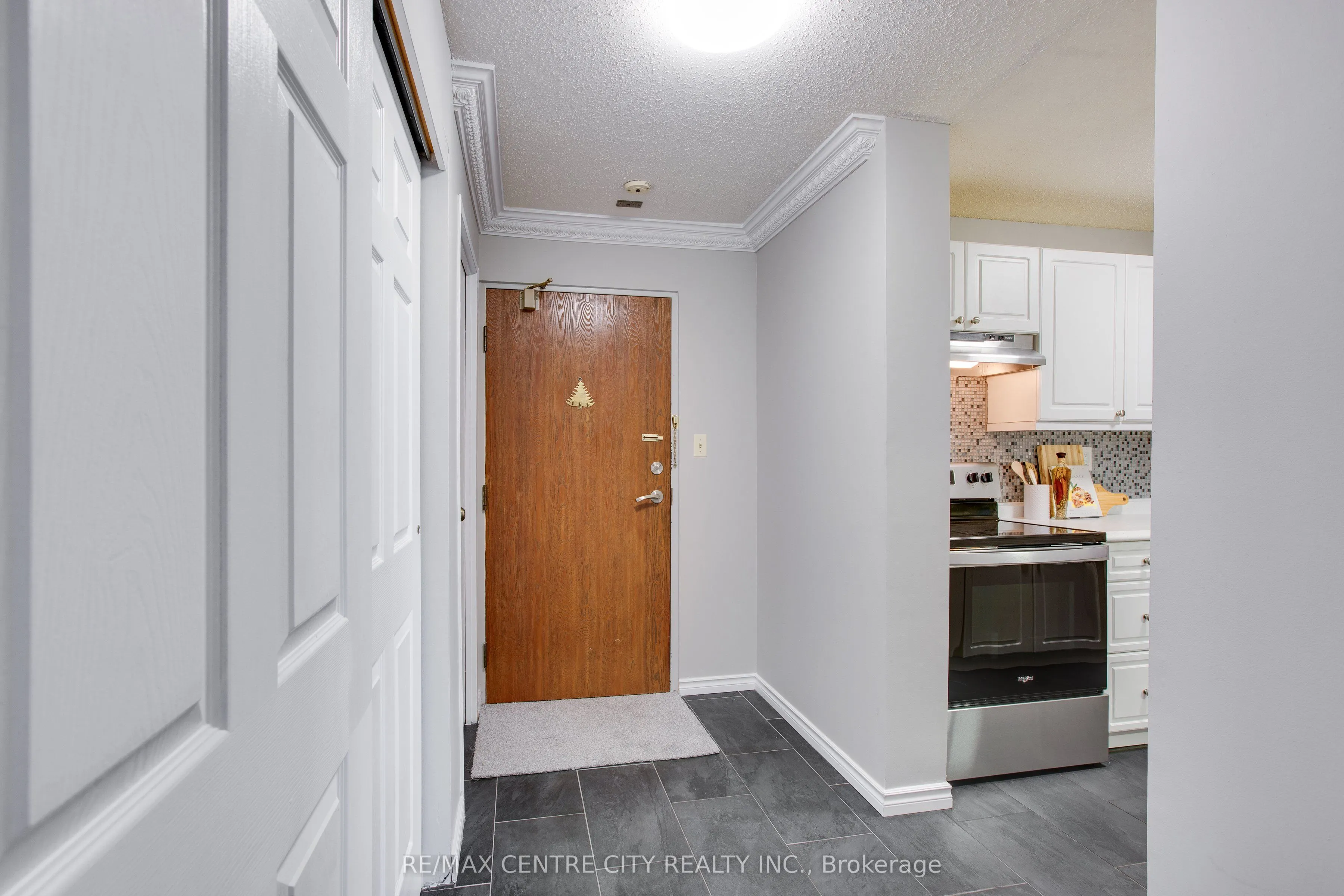 45 Pond Mills Road, #812