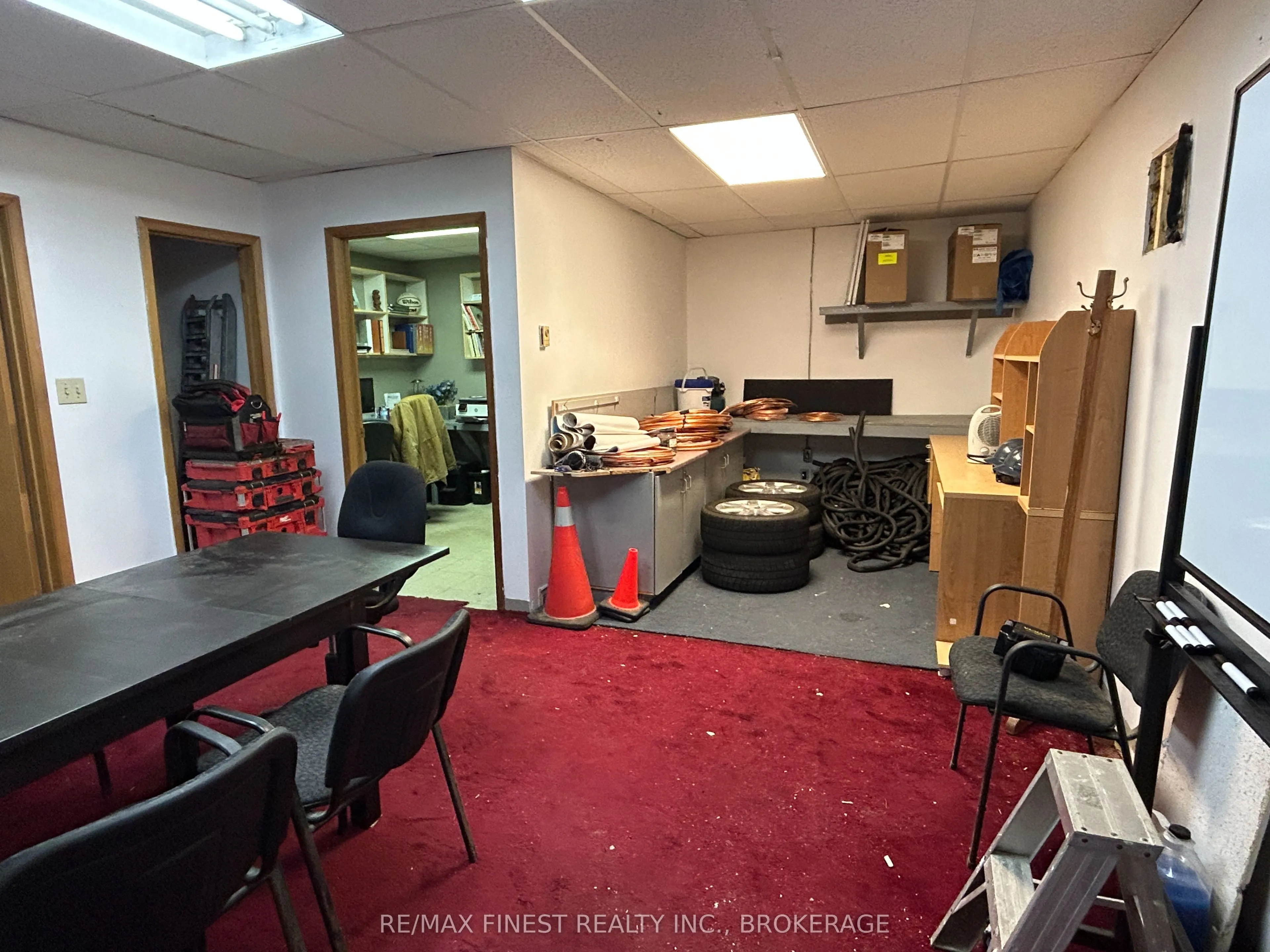 200 Binnington Court W