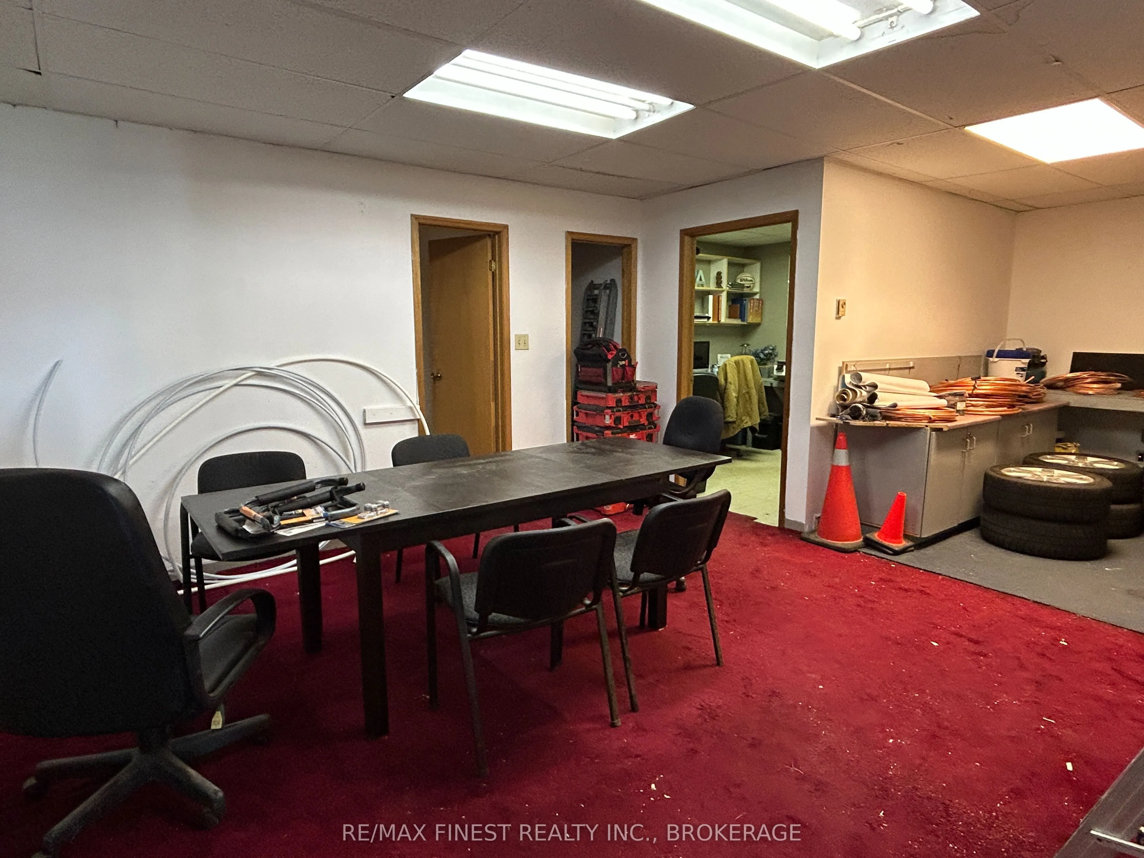 200 Binnington Court W