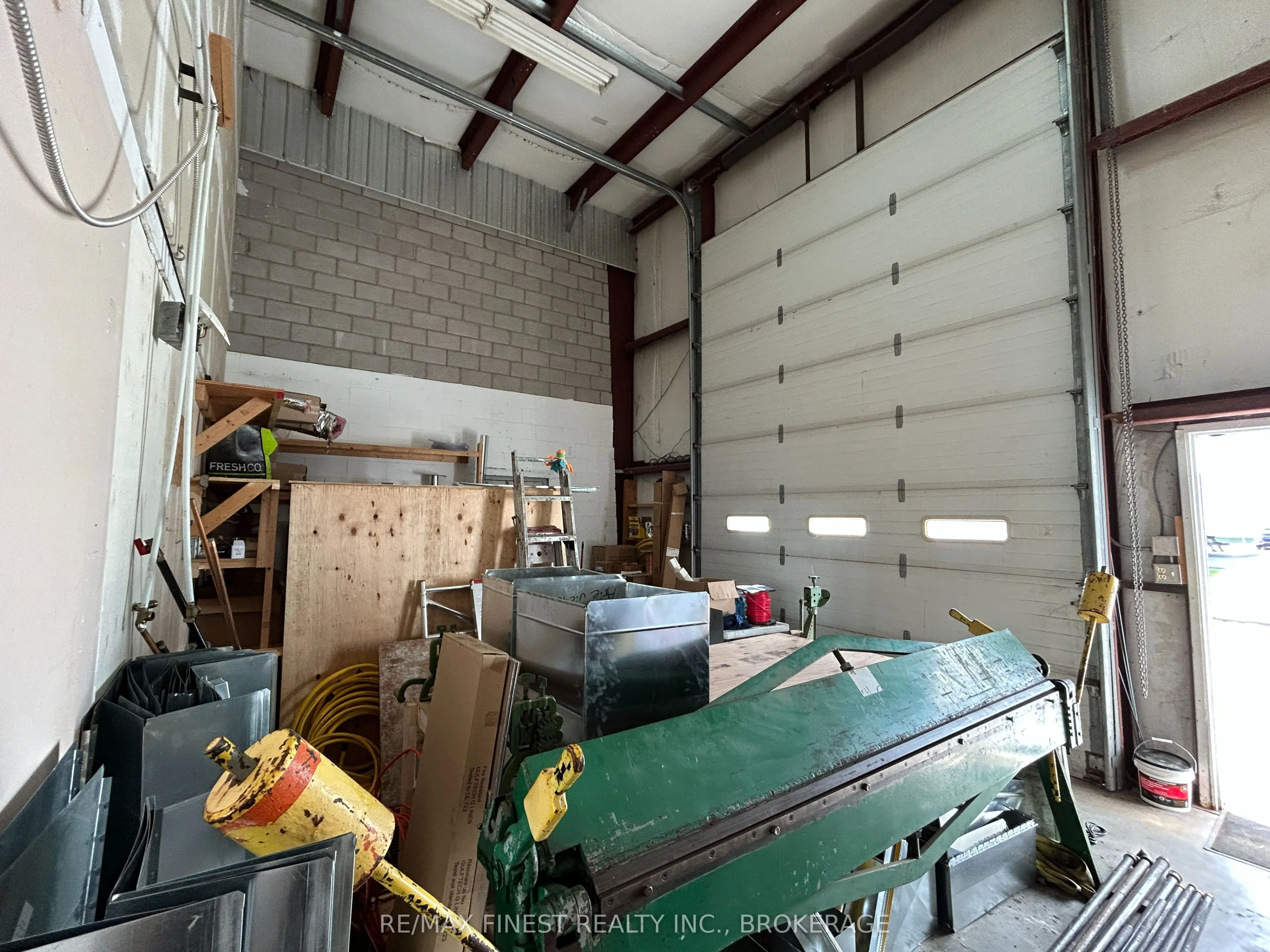 200 Binnington Court W