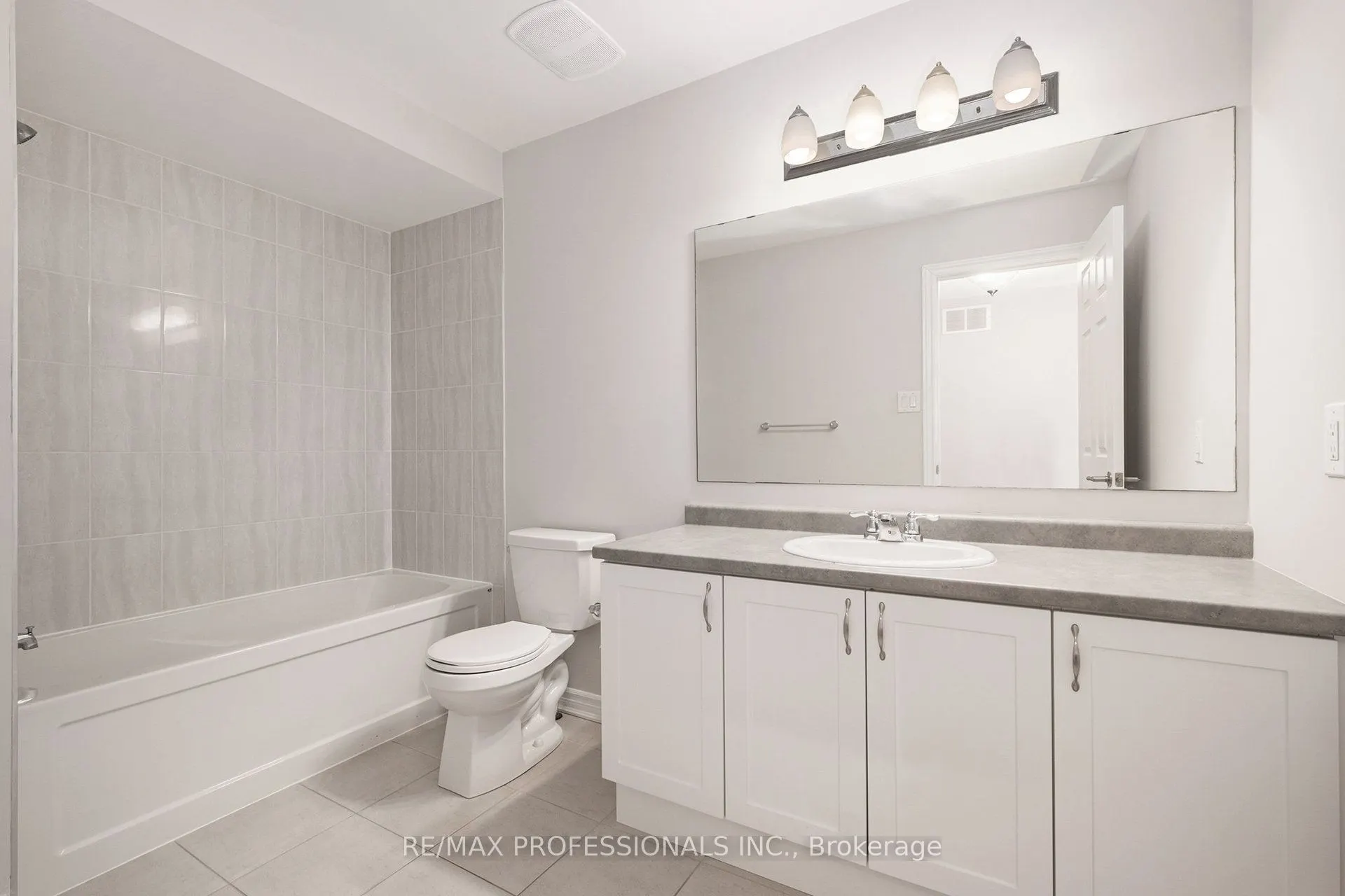 2241 Watercolours Way