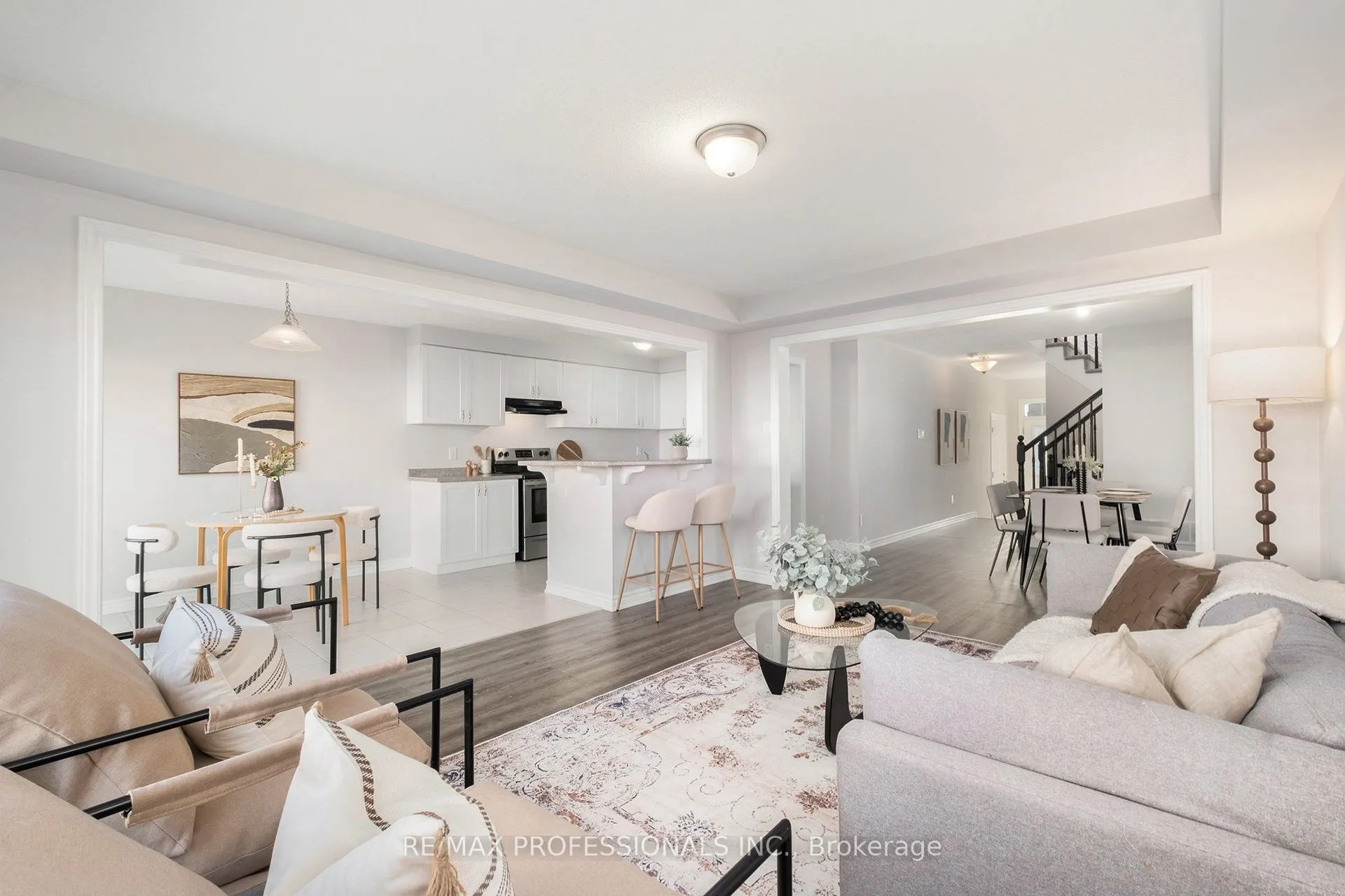 2241 Watercolours Way