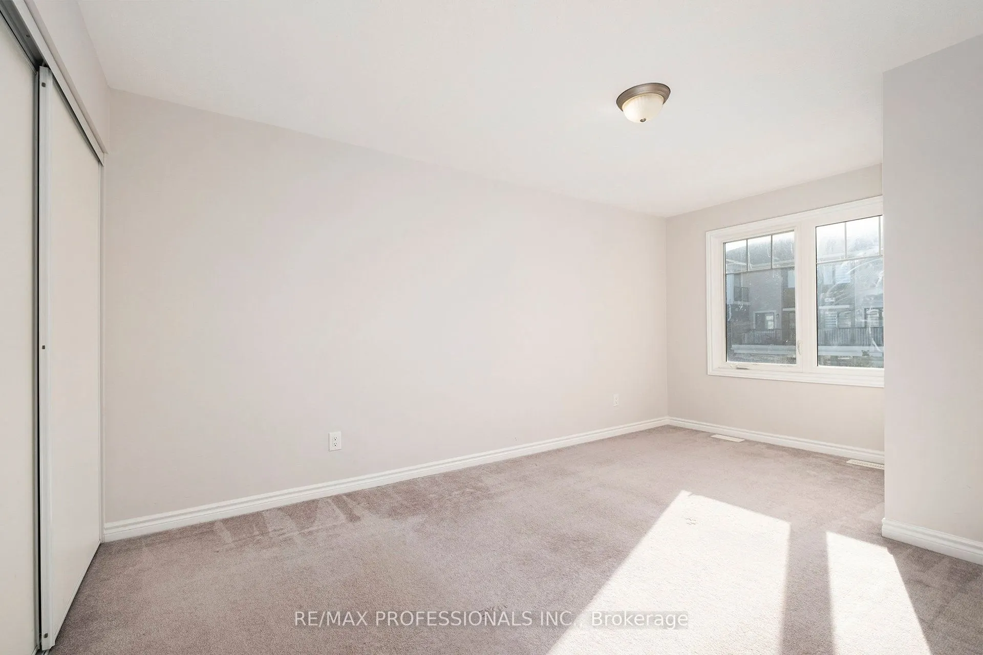 2241 Watercolours Way