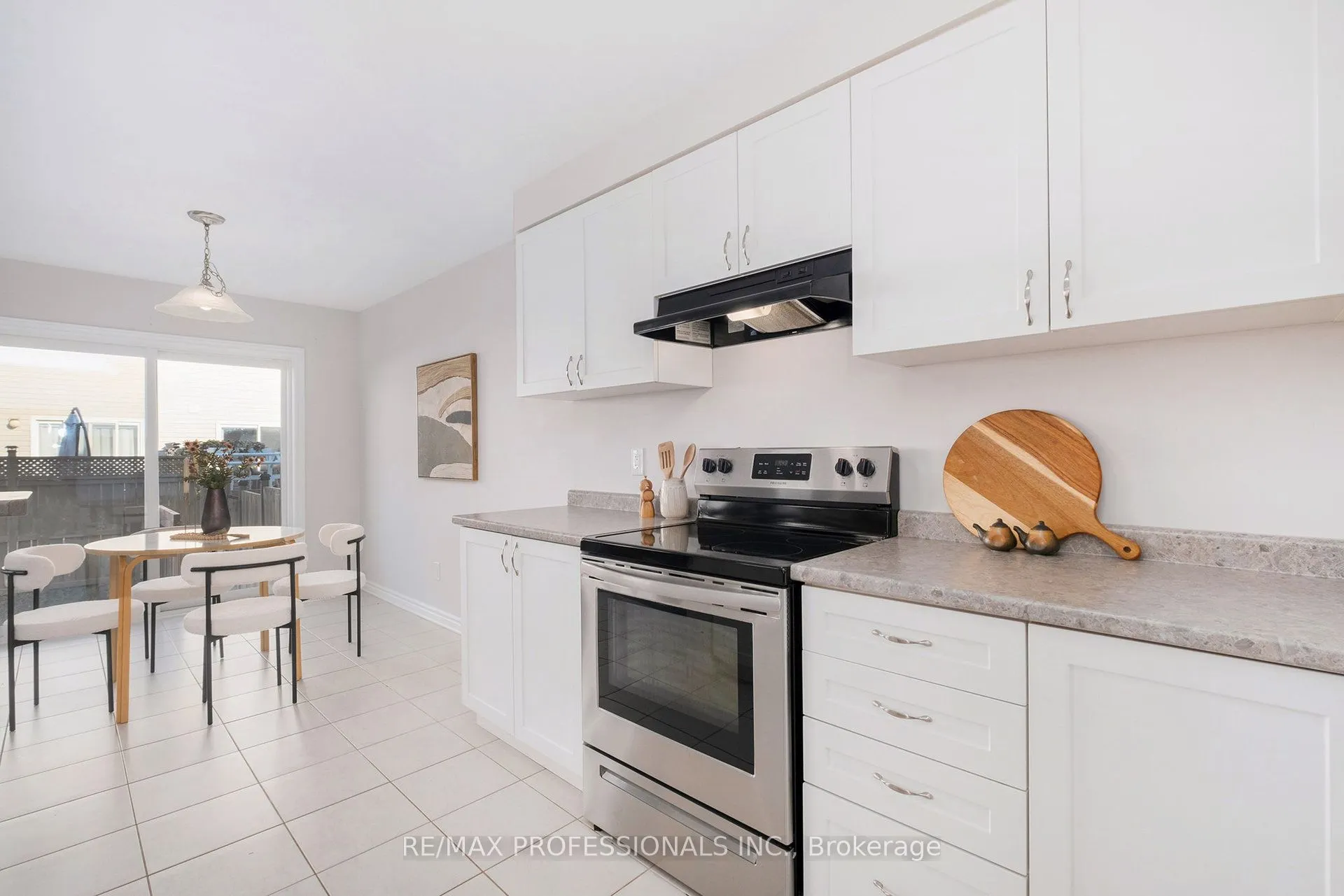 2241 Watercolours Way