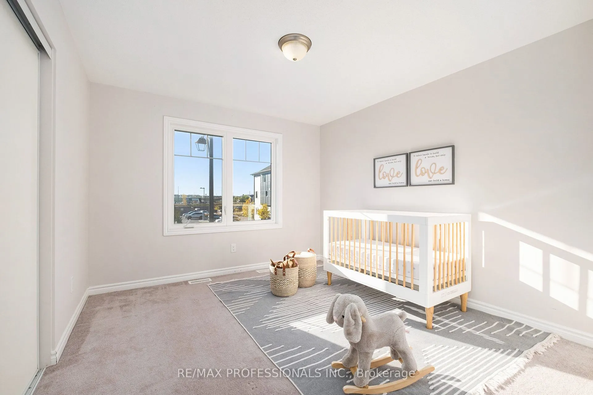 2241 Watercolours Way