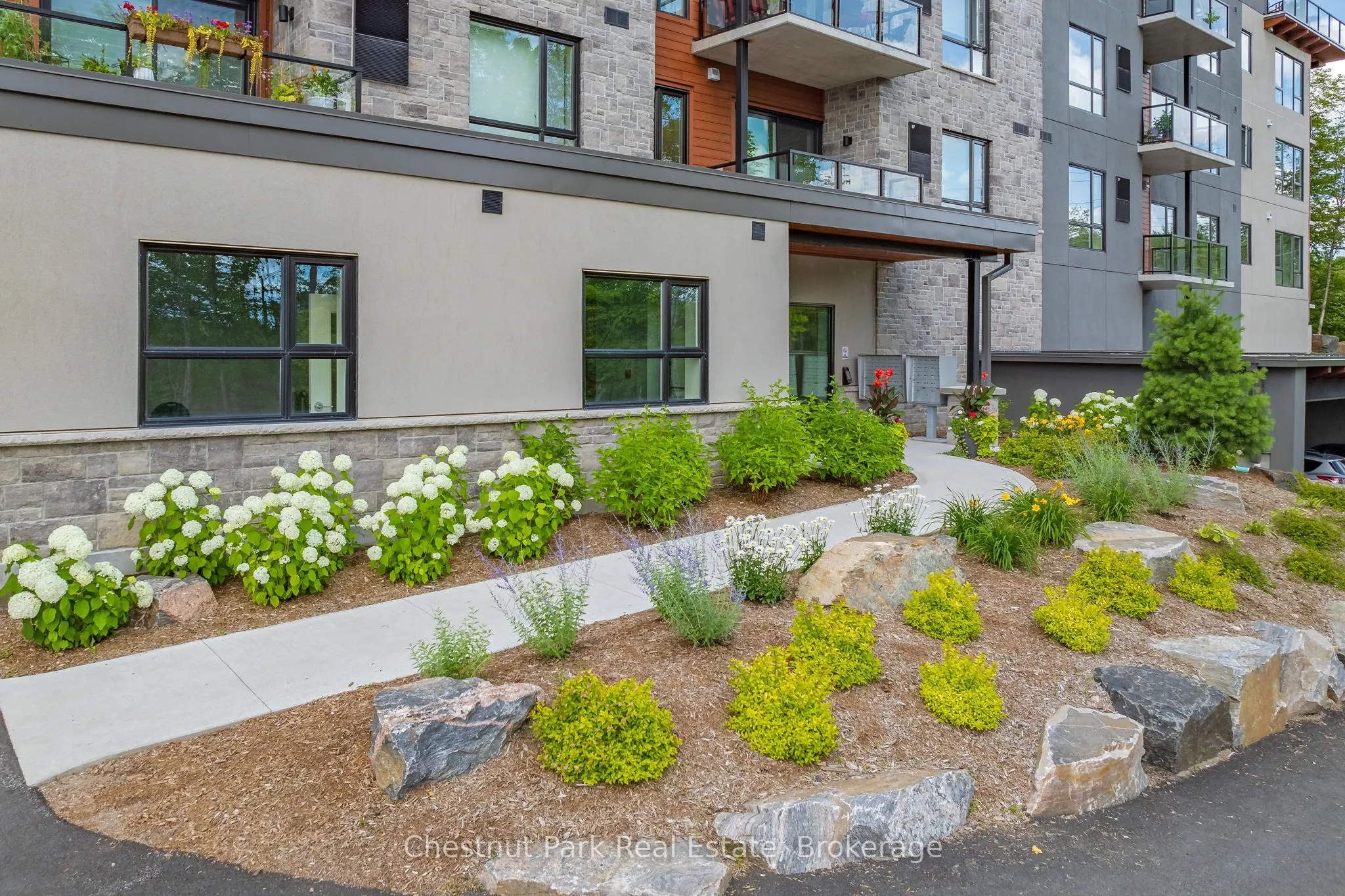 18 CAMPUS Trail, #109