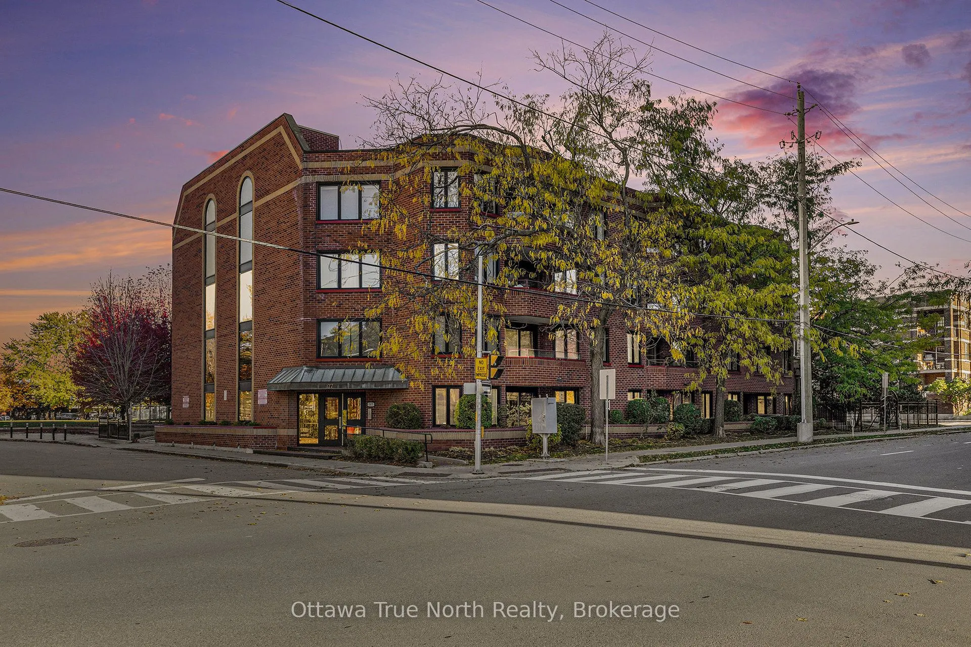 317 Metcalfe Street N, #102