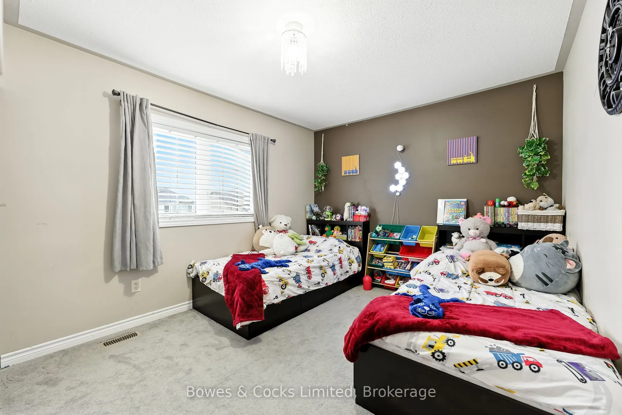 210 Farrier Crescent