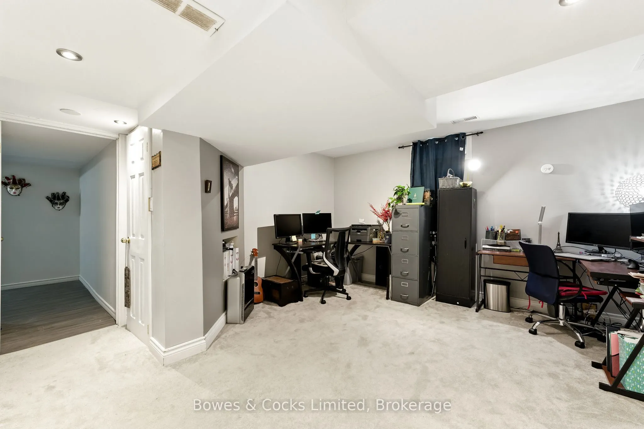 210 Farrier Crescent