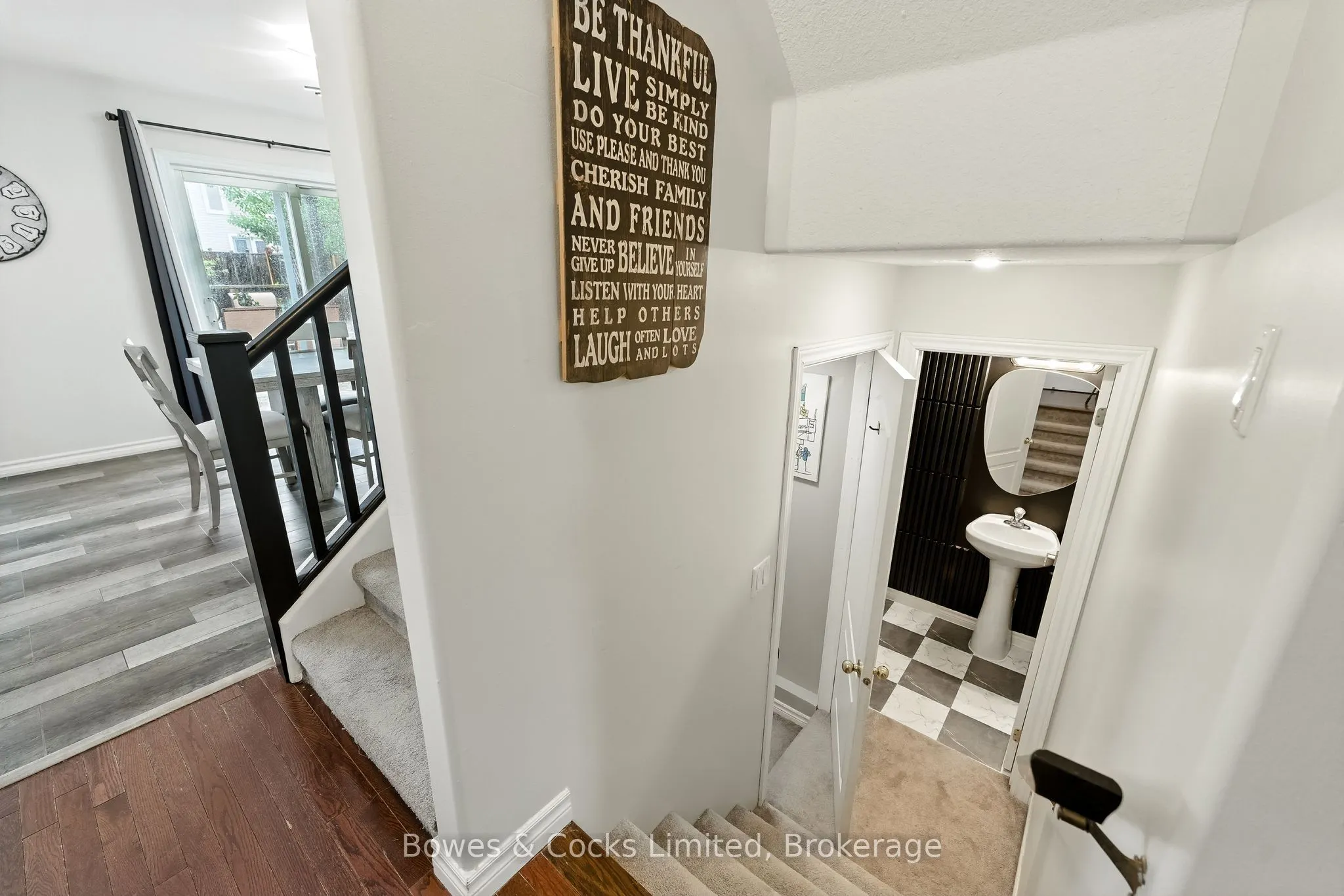 210 Farrier Crescent