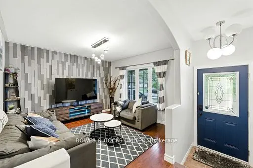 210 Farrier Crescent