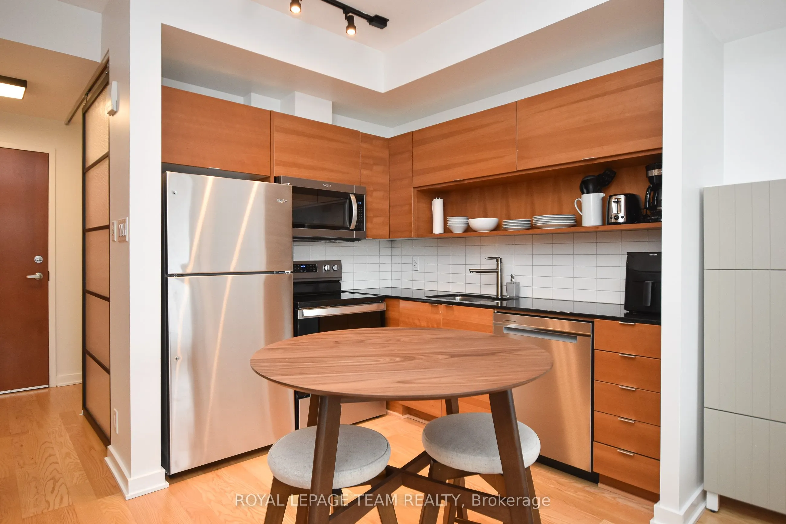 324 Laurier Avenue W, #1206