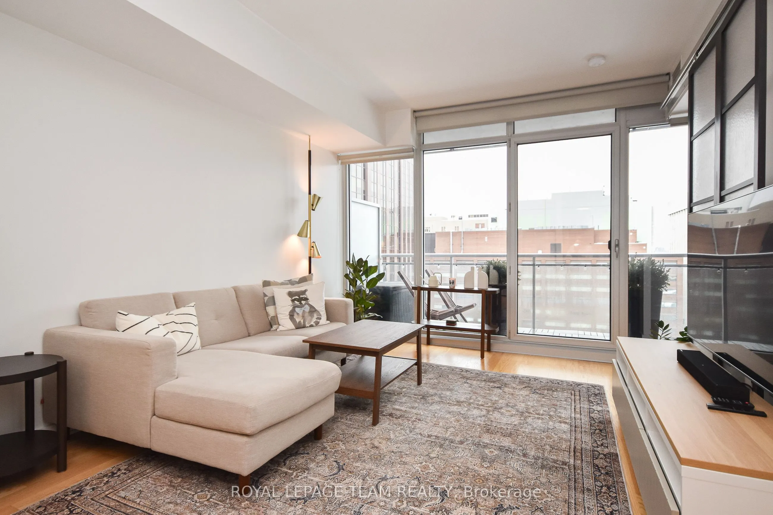 324 Laurier Avenue W, #1206